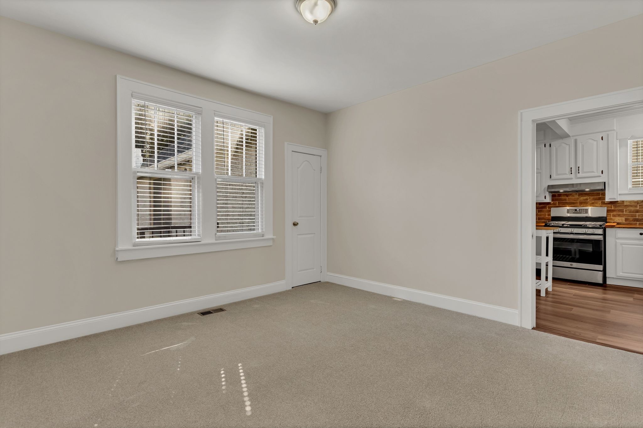 825 Hillview Hts Property Photo 33