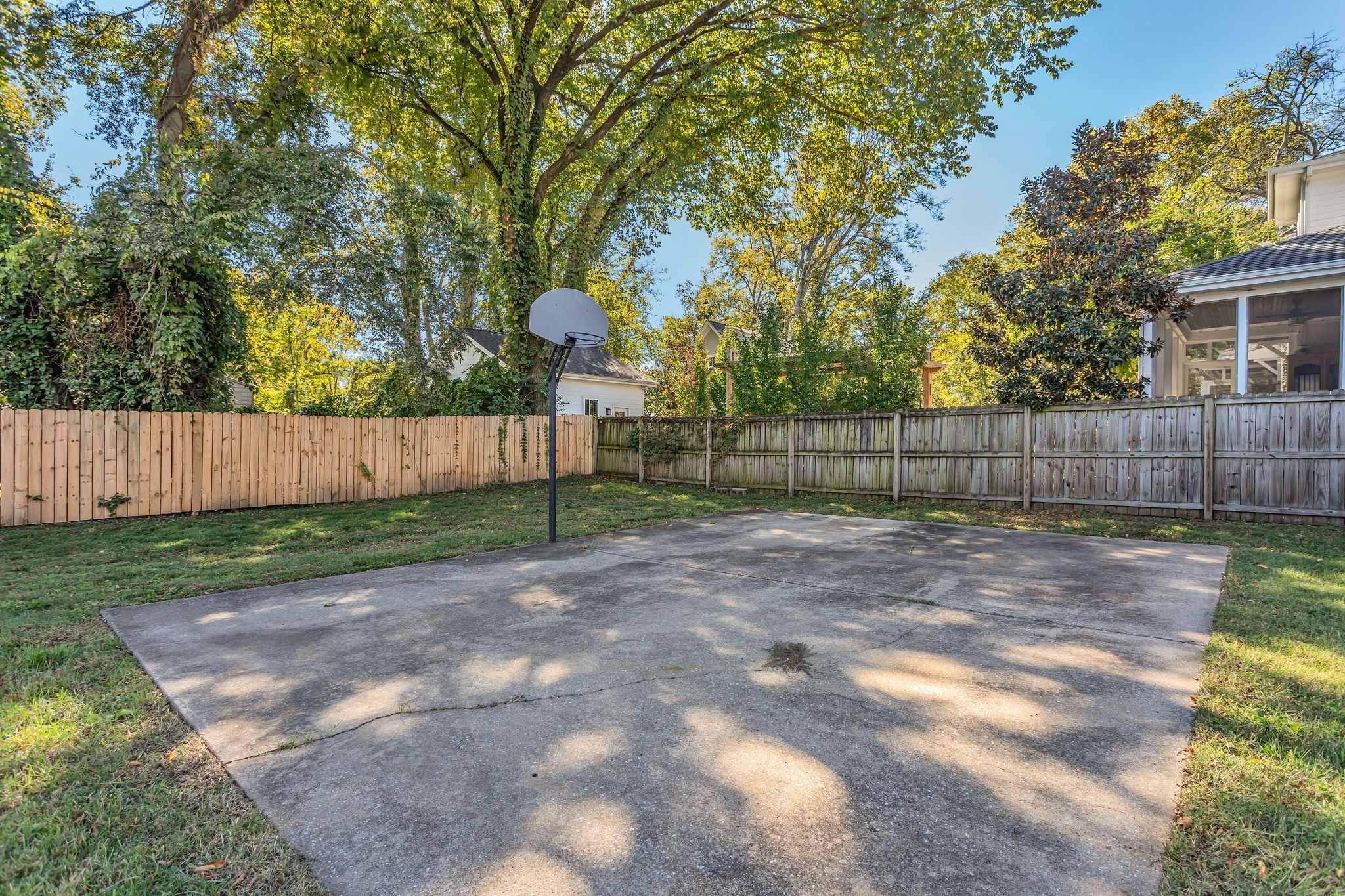 825 Hillview Hts Property Photo 38