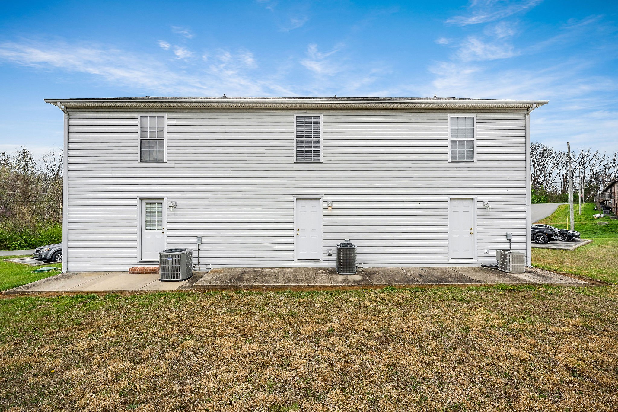 409 Blake Cir Property Photo 3