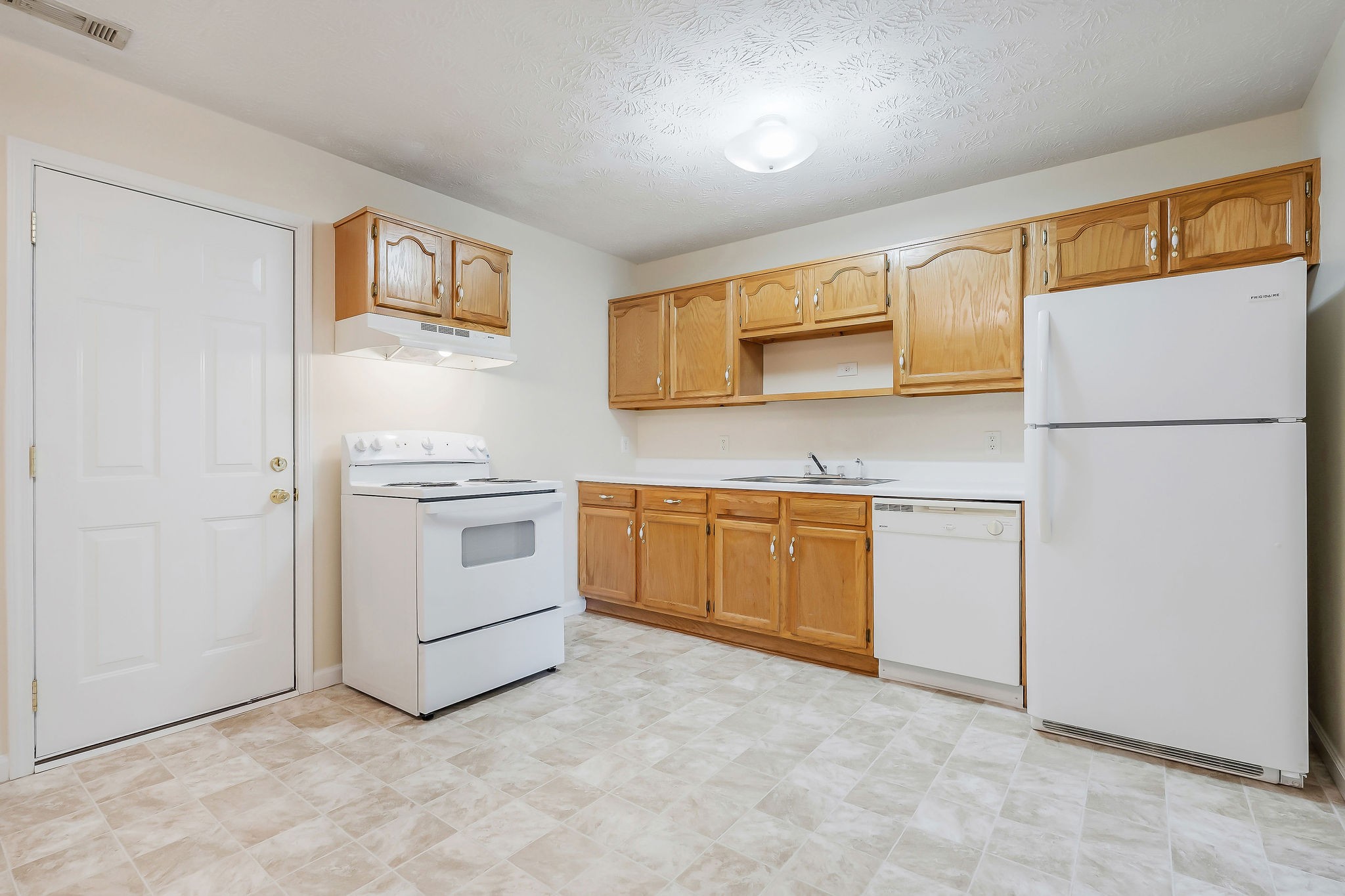 409 Blake Cir Property Photo 10