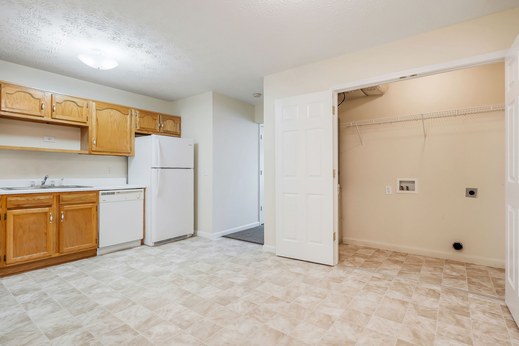 409 Blake Cir Property Photo 12