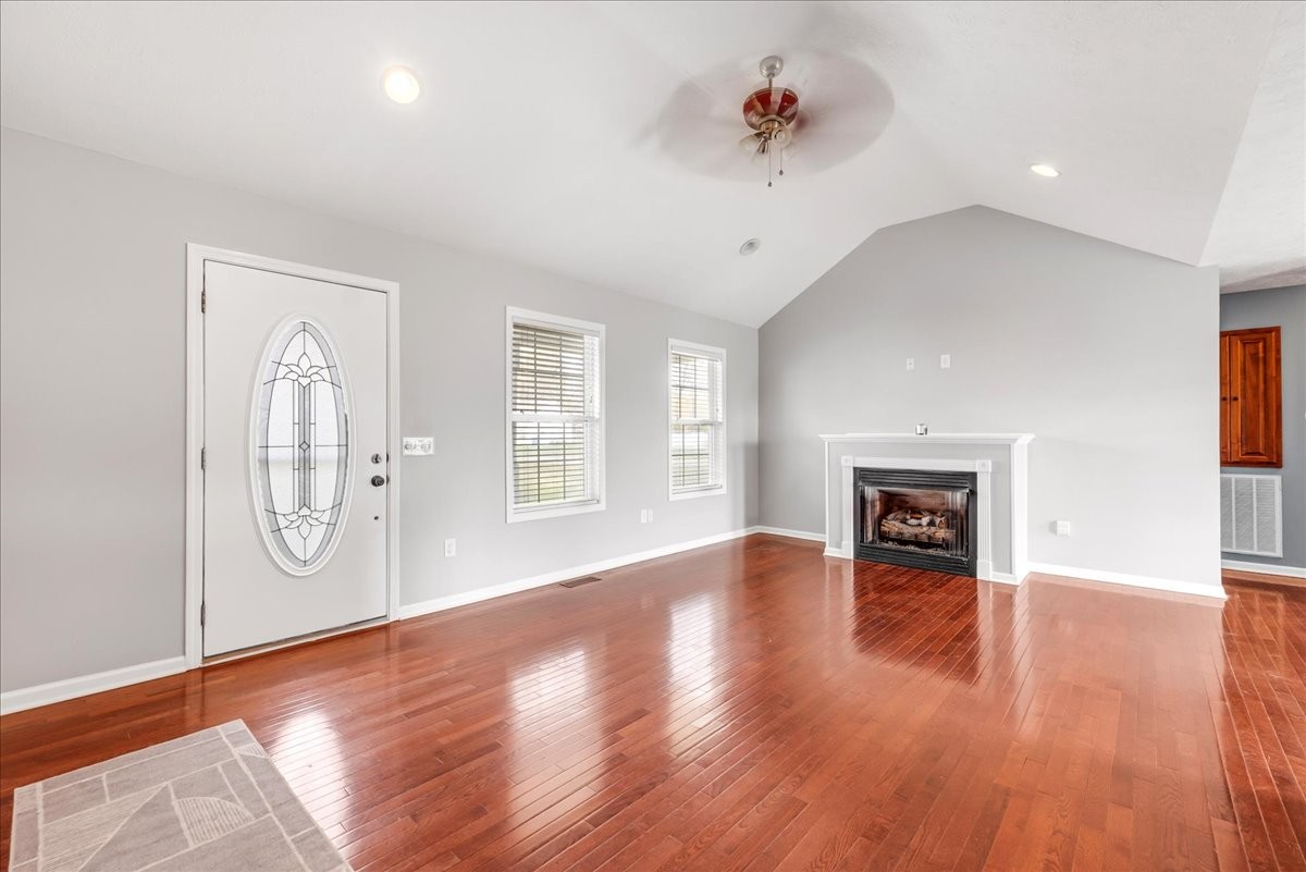 691 Indian Springs Cir Property Photo 7