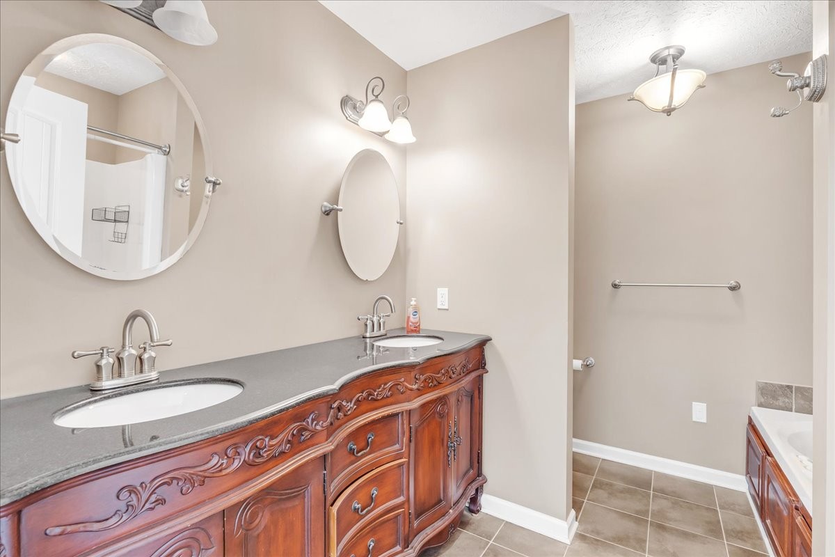 691 Indian Springs Cir Property Photo 18