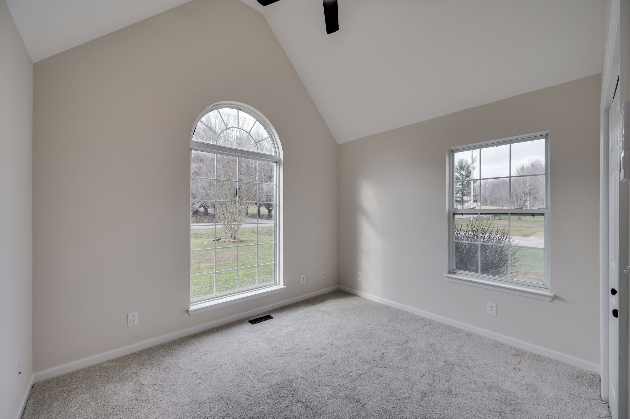 61 Dorey Ave Property Photo 23