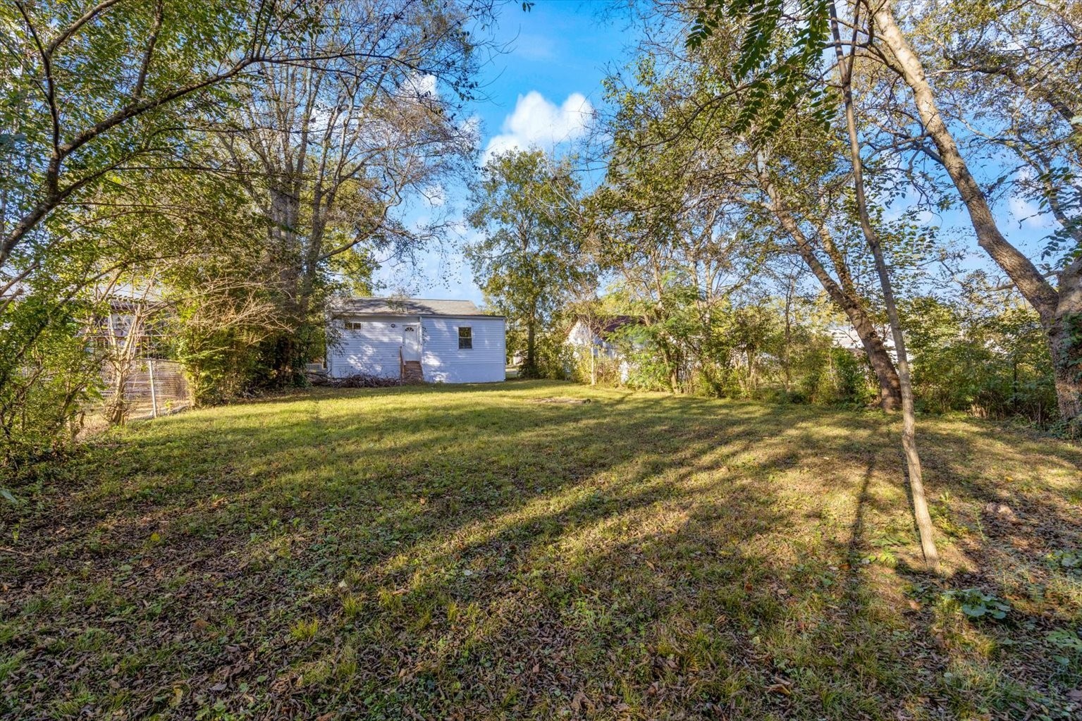 420 Elm St Property Photo 27