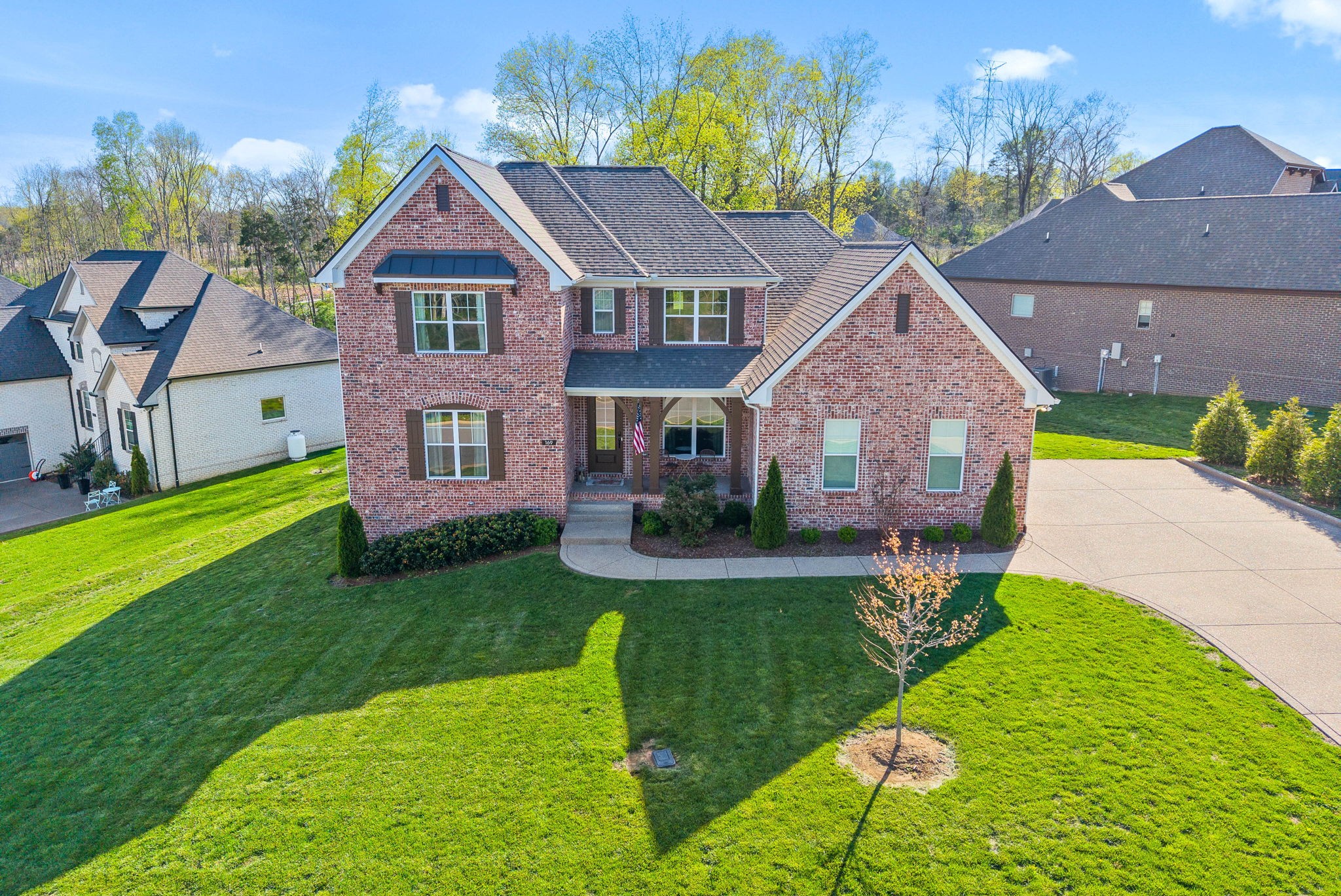 169 Watermill Ln Property Photo