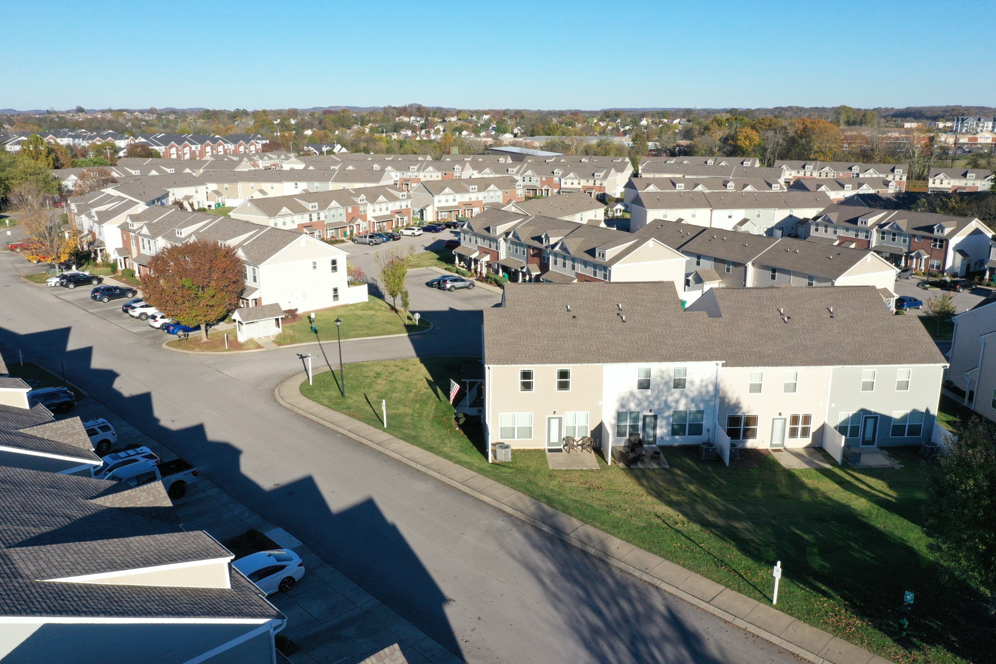 6000 Hillside Ln Property Photo 32
