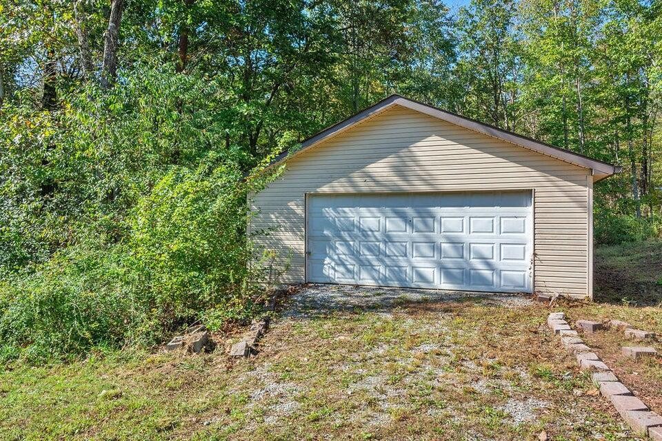154 Whiteoak Swamps Road Property Photo 31