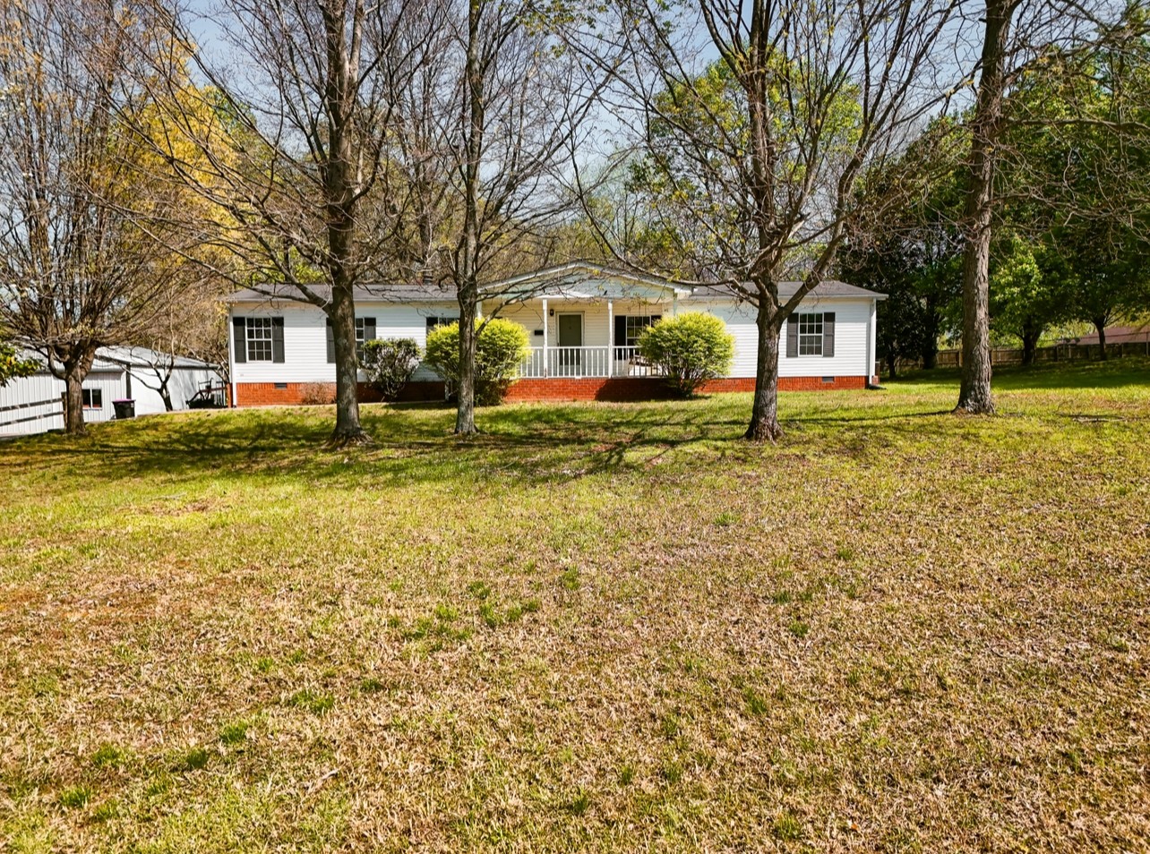 1818 31w Hwy Property Photo 3