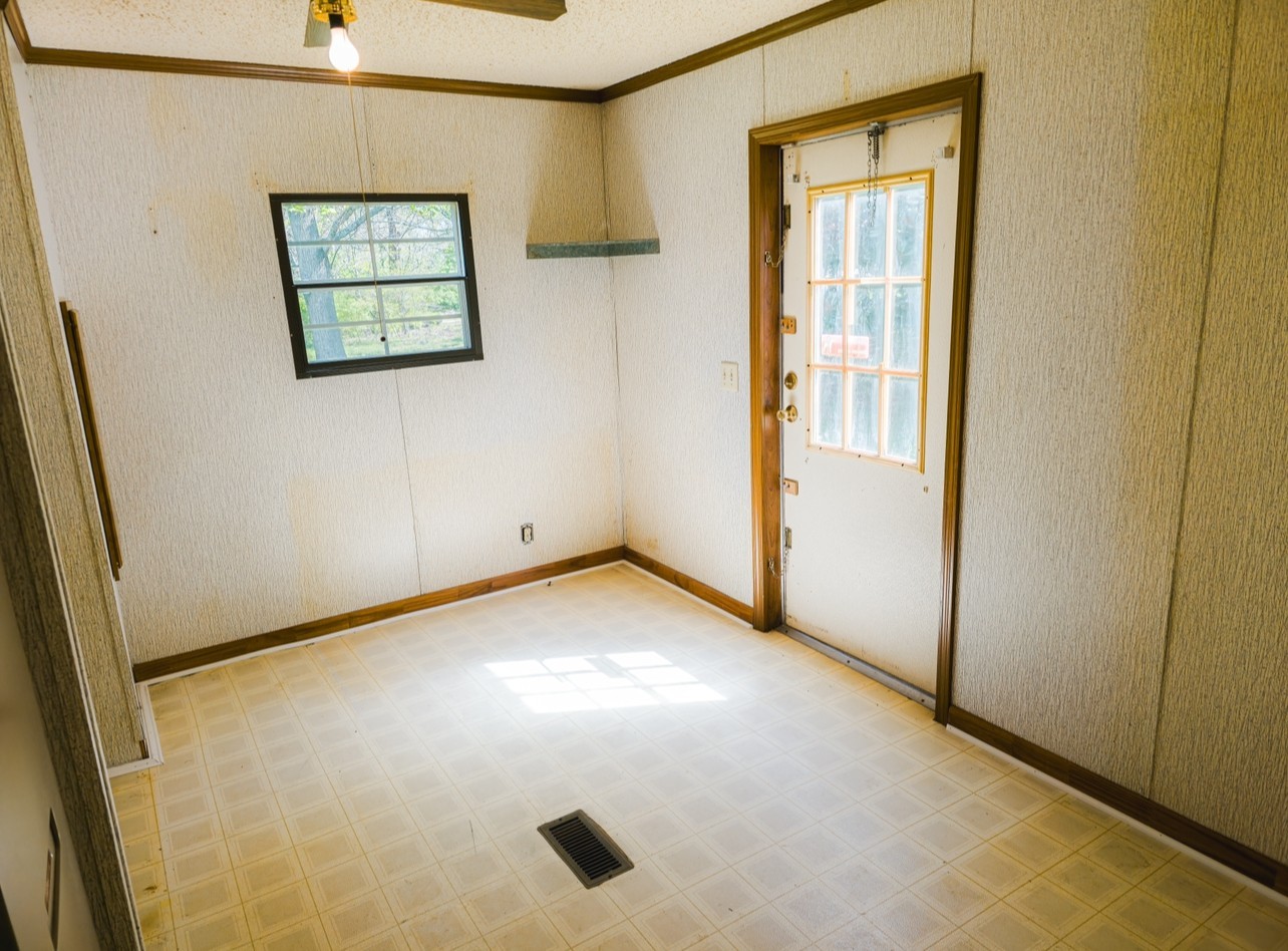 1818 31w Hwy Property Photo 13