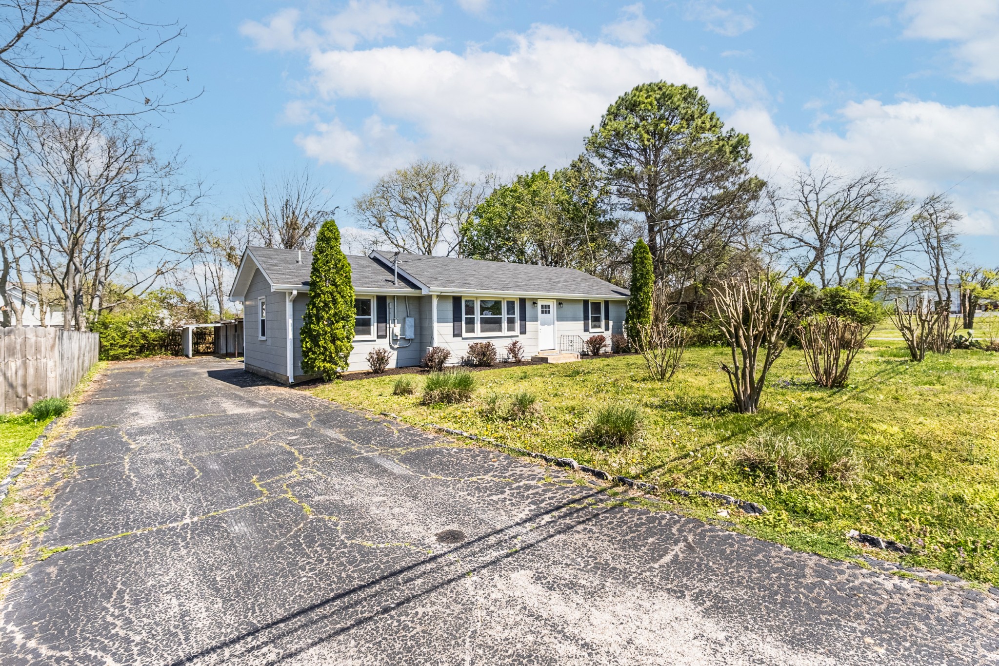 104 Westlynn Dr Property Photo 3