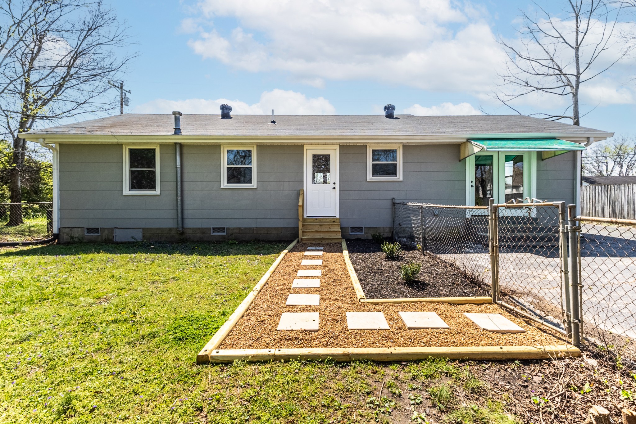 104 Westlynn Dr Property Photo 28