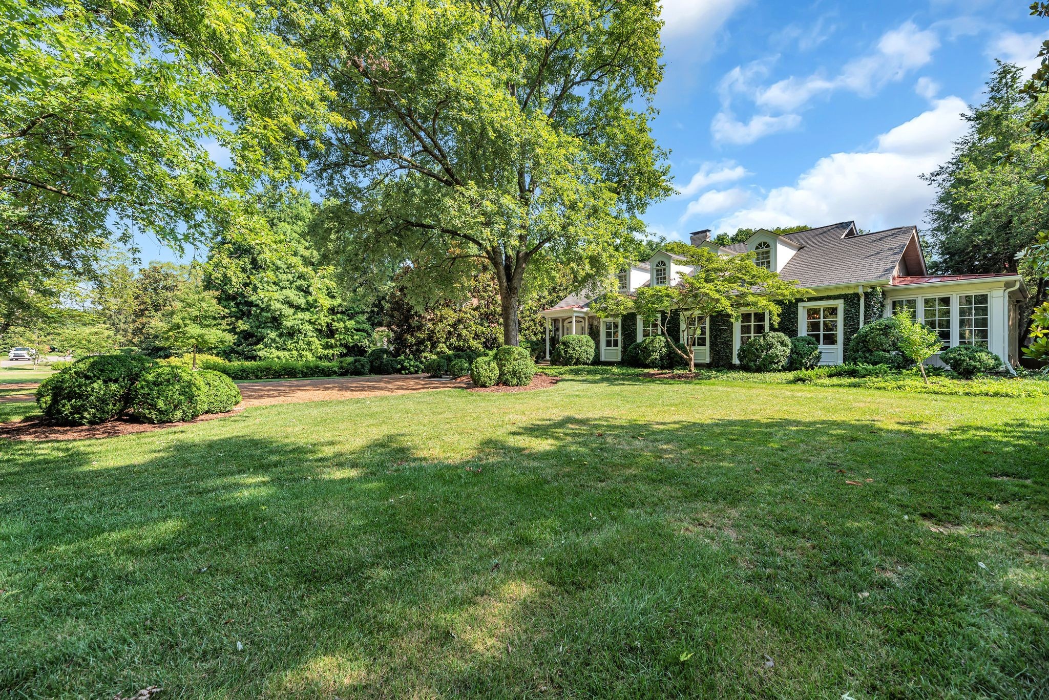4420 Warner Pl Property Photo