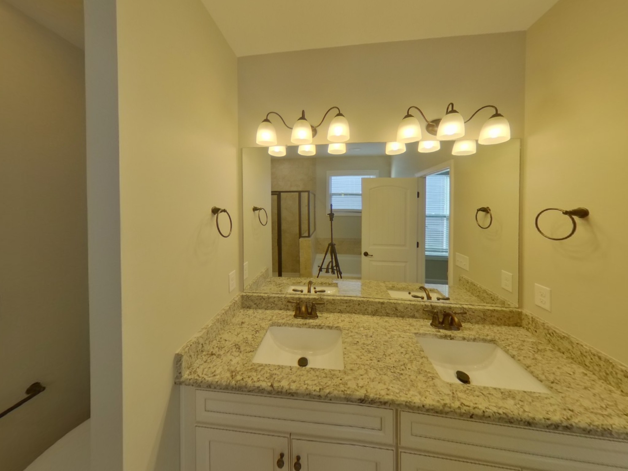 1111 Westlawn Blvd Property Photo 9