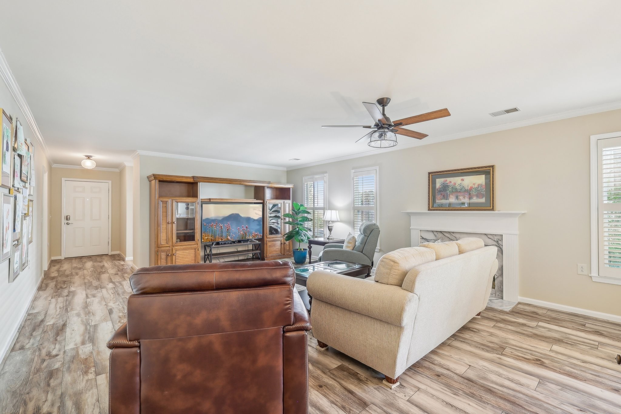 205 Myhr Grn Property Photo 3