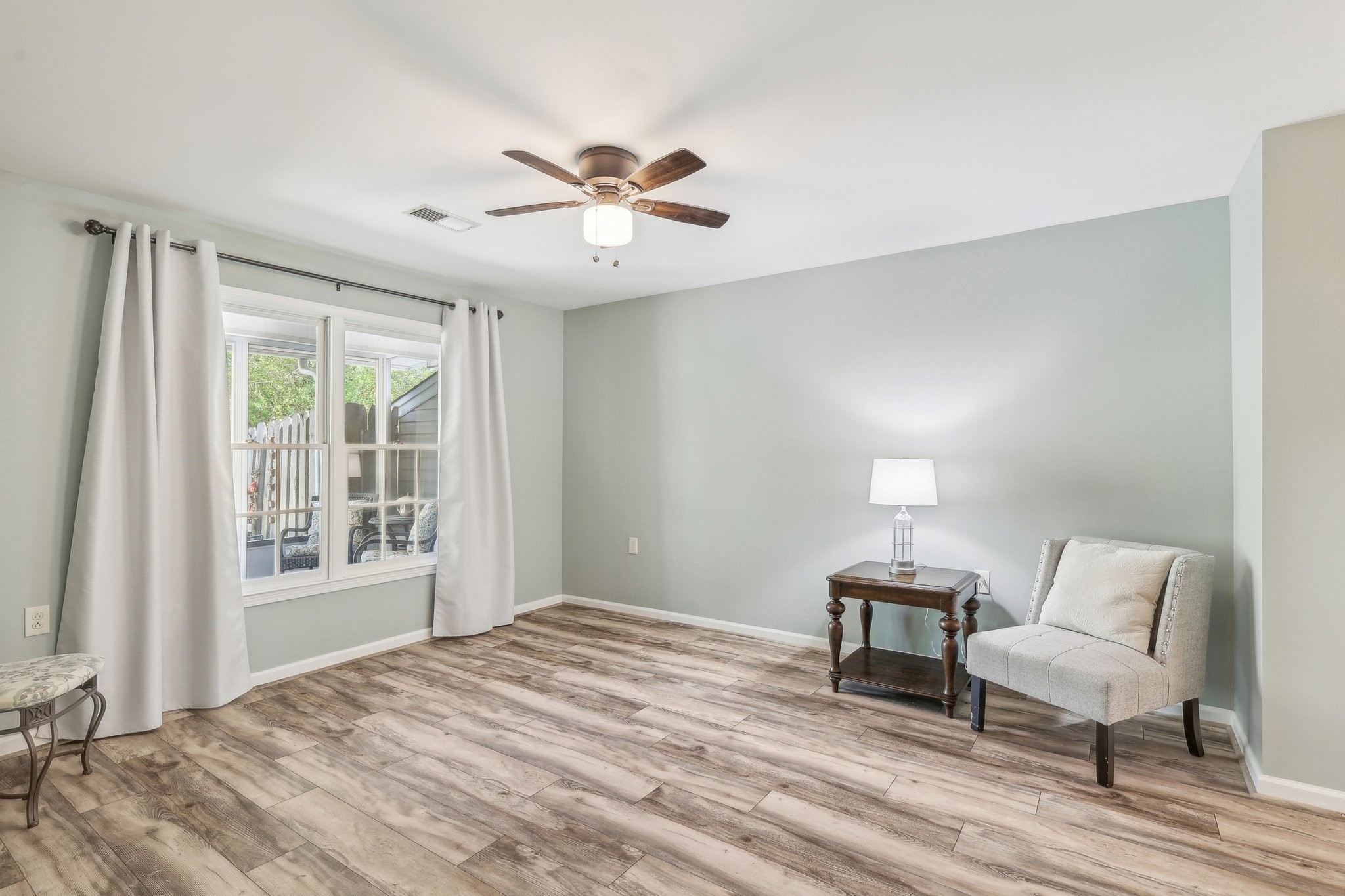 205 Myhr Grn Property Photo 11