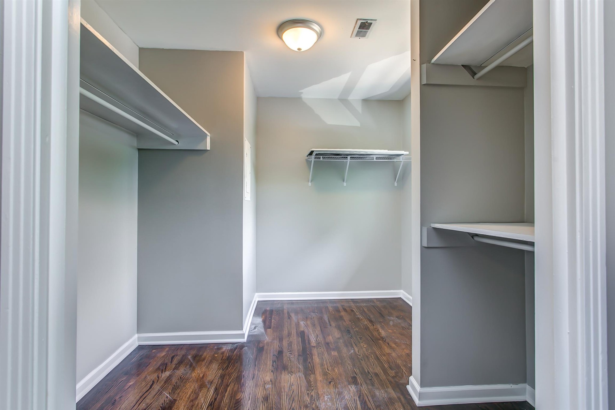 6528 Premier Dr Property Photo 16