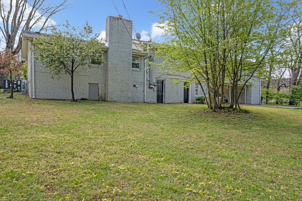 6528 Premier Dr Property Photo 17