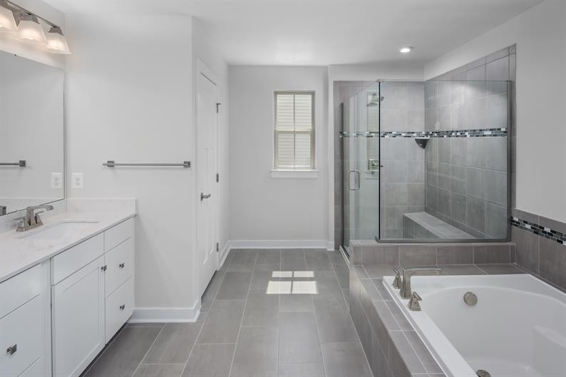 2098 Huntington Lane Property Photo 10