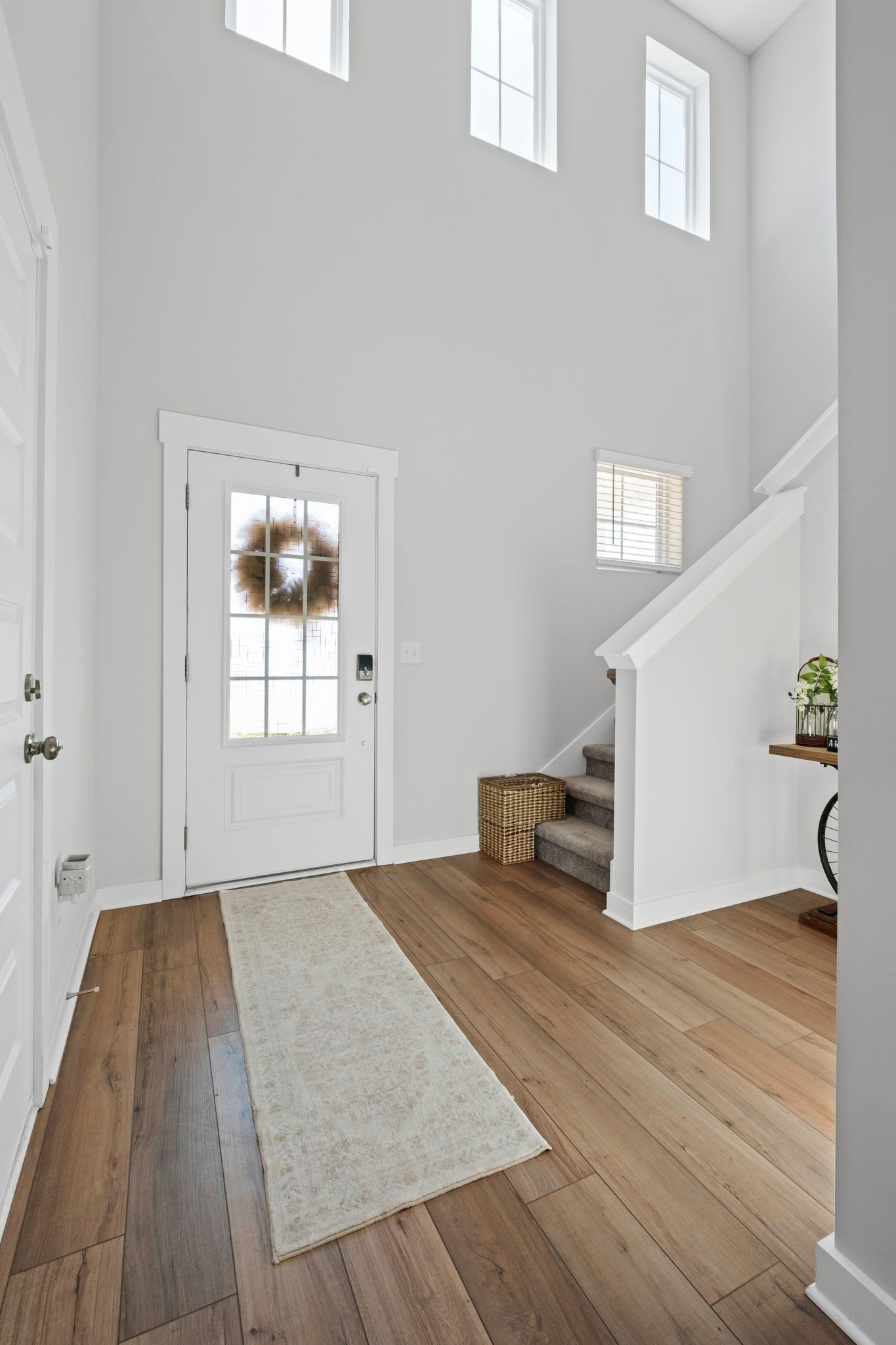130 Ravens Crest Ave Property Photo 7