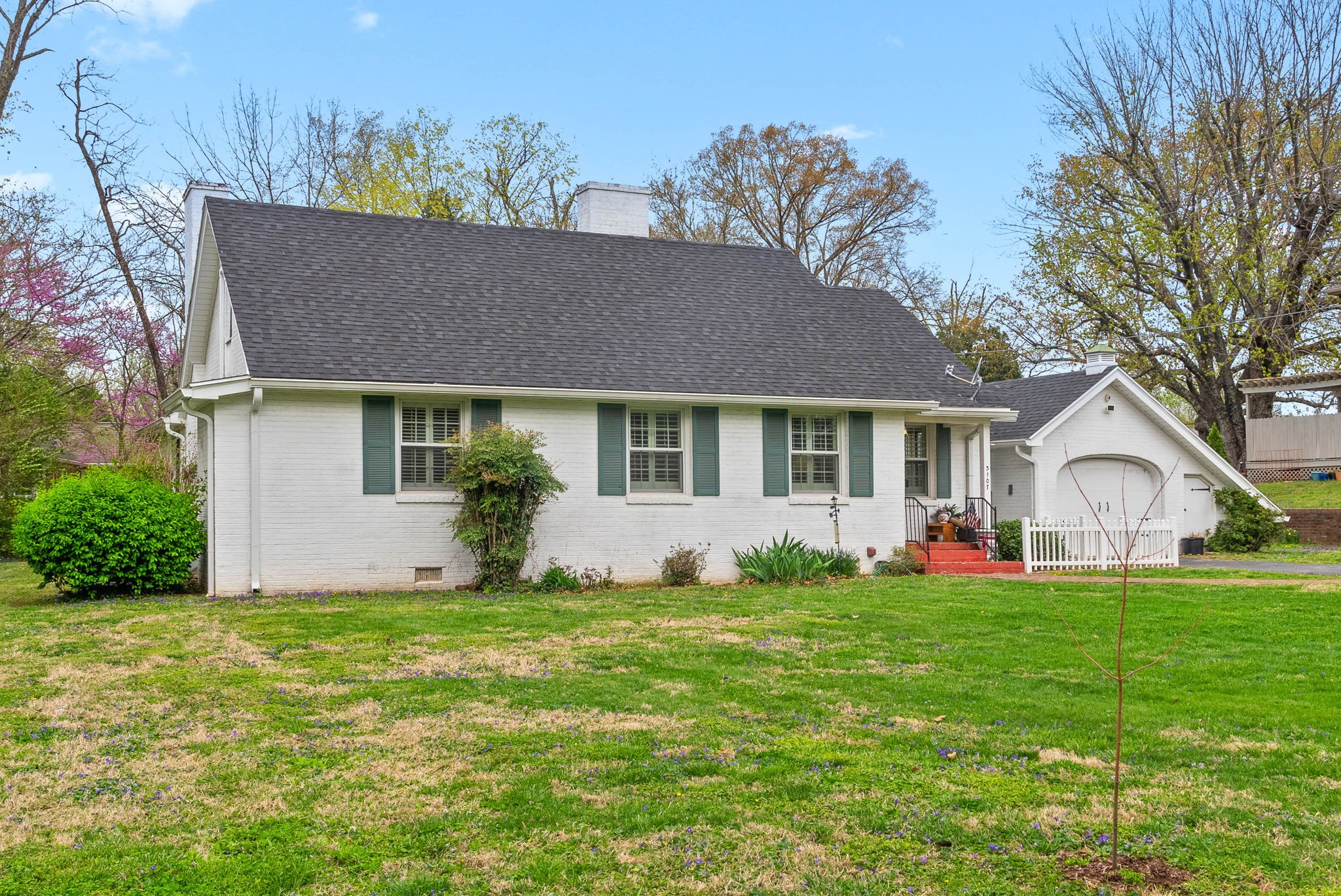 3107 Circle Dr Property Photo 3