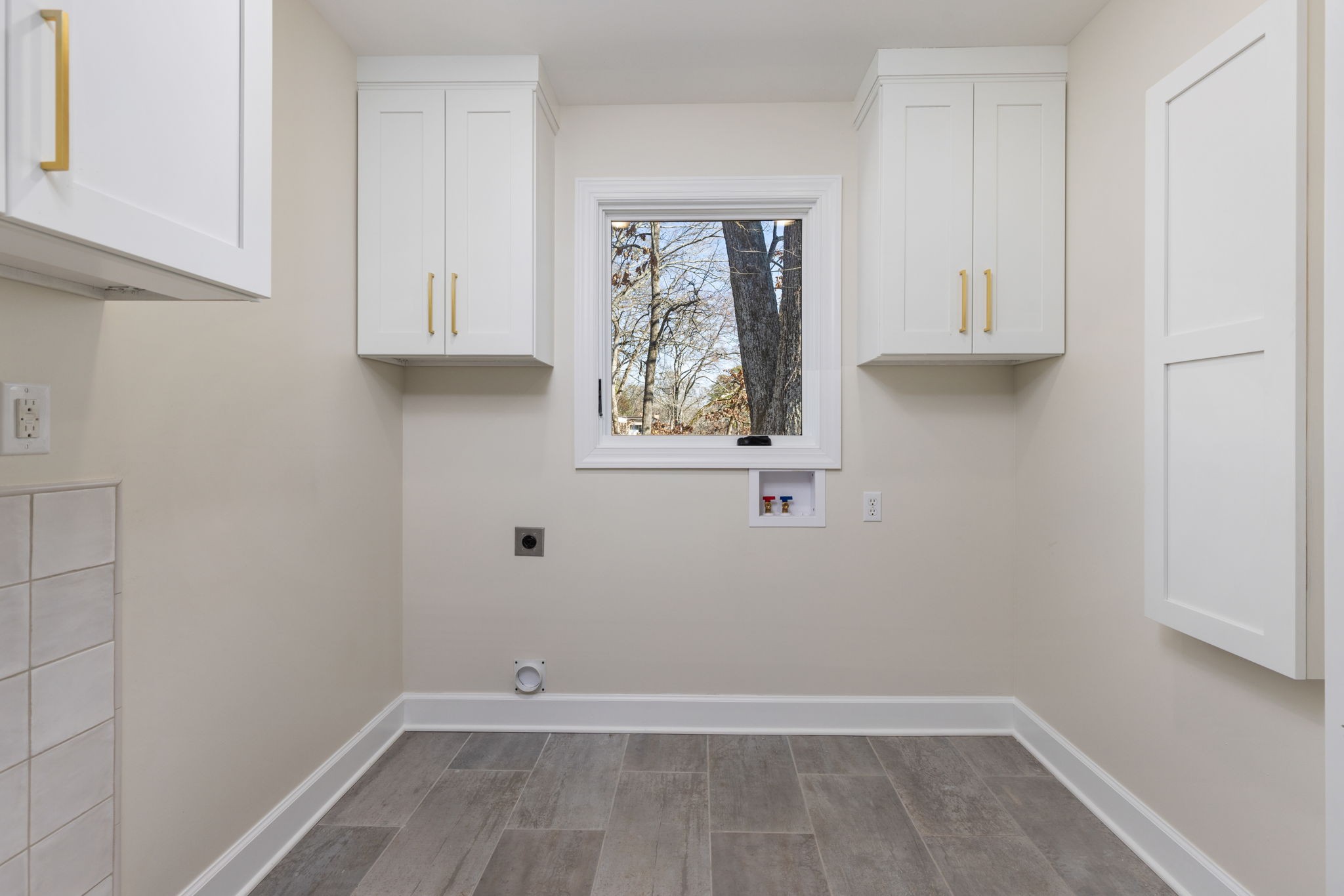 680 Shore Dr, N Property Photo 15