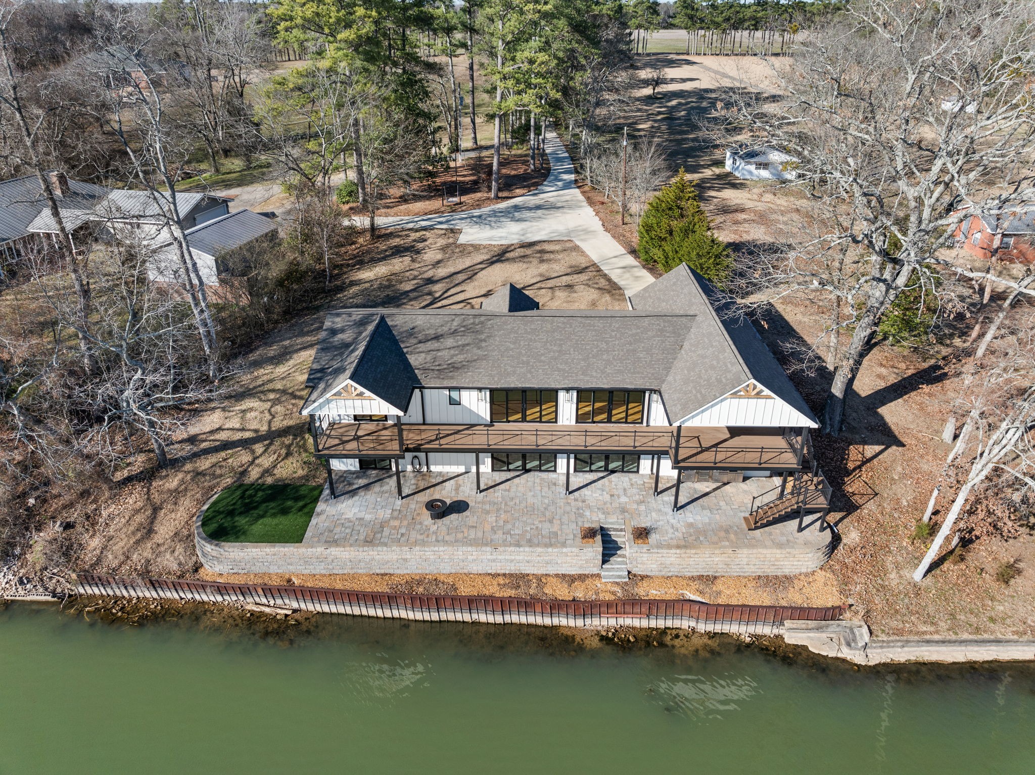 680 Shore Dr, N Property Photo 21