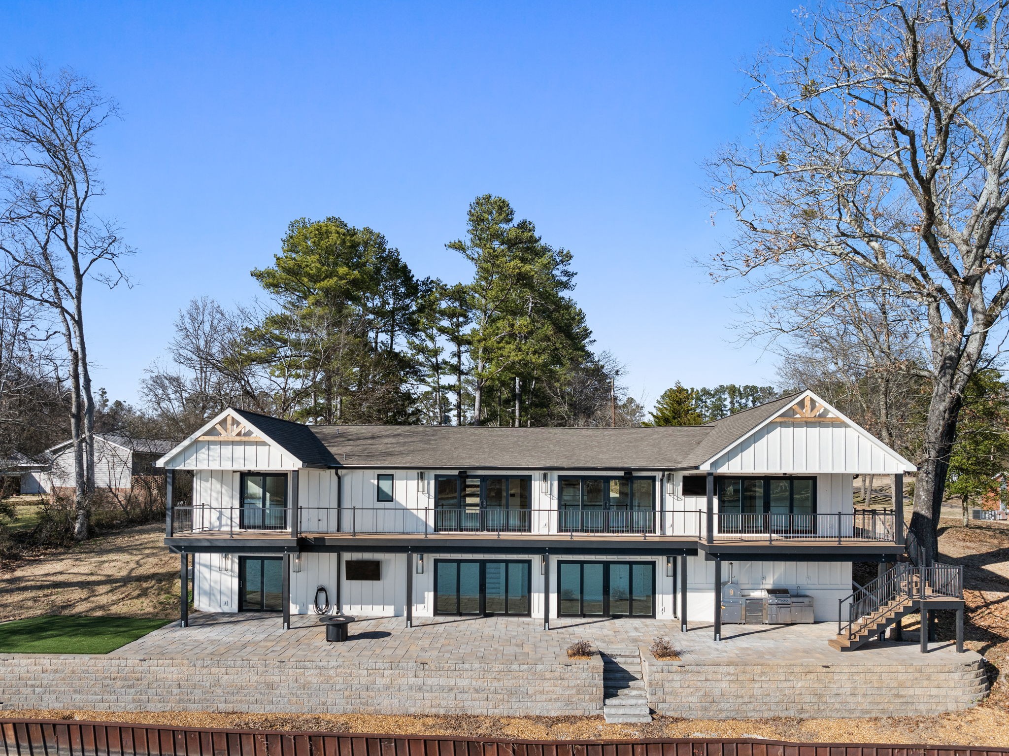 680 Shore Dr, N Property Photo 24