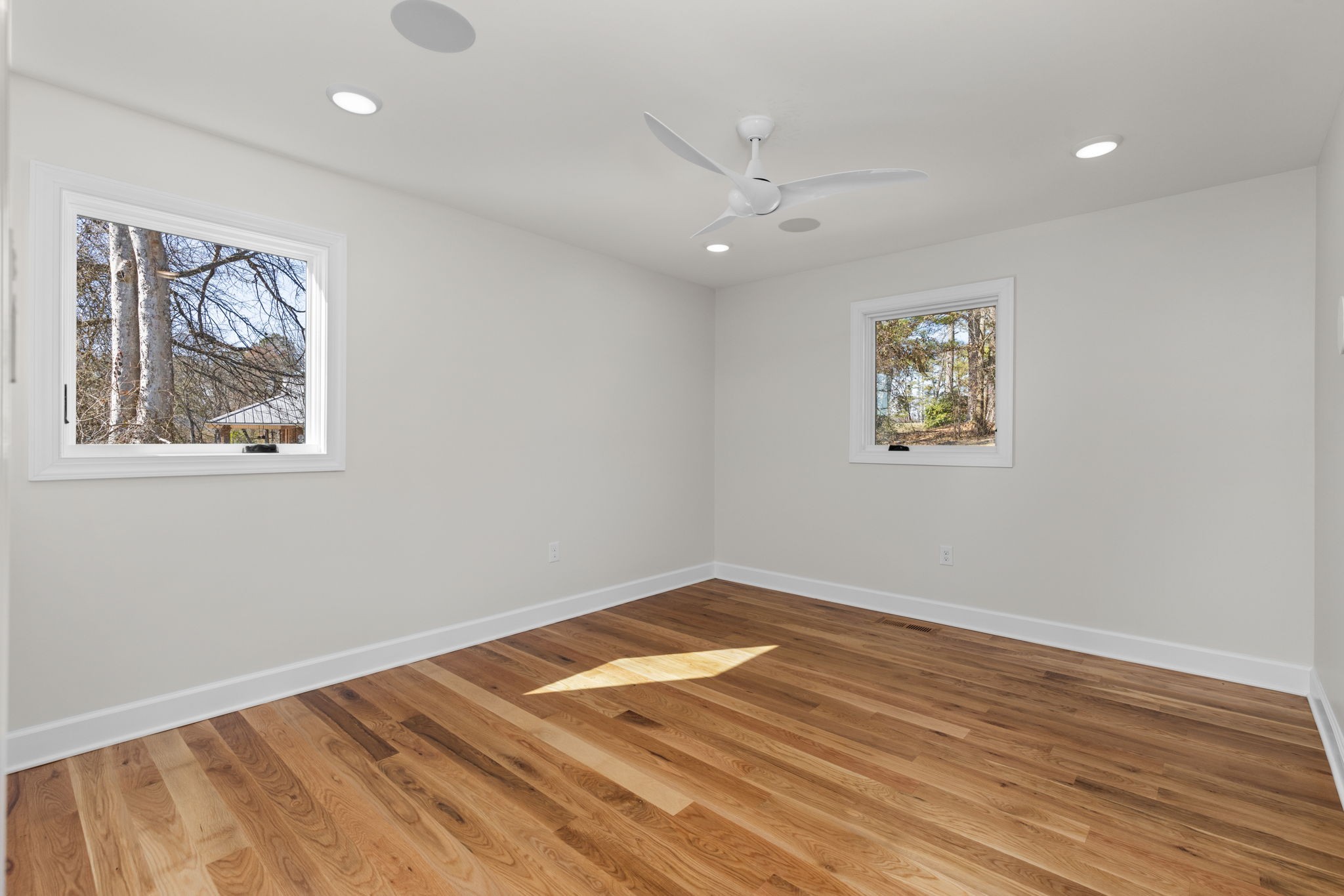 680 Shore Dr, N Property Photo 42