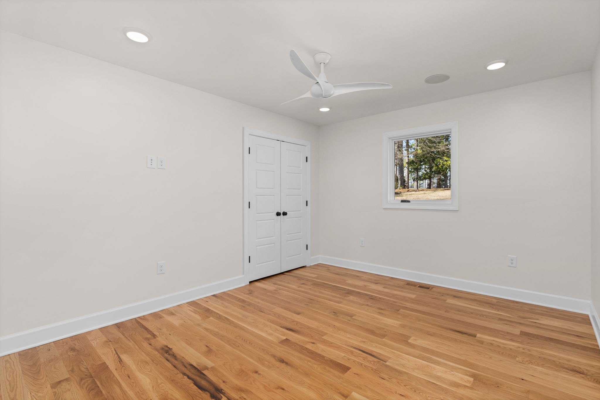 680 Shore Dr, N Property Photo 44