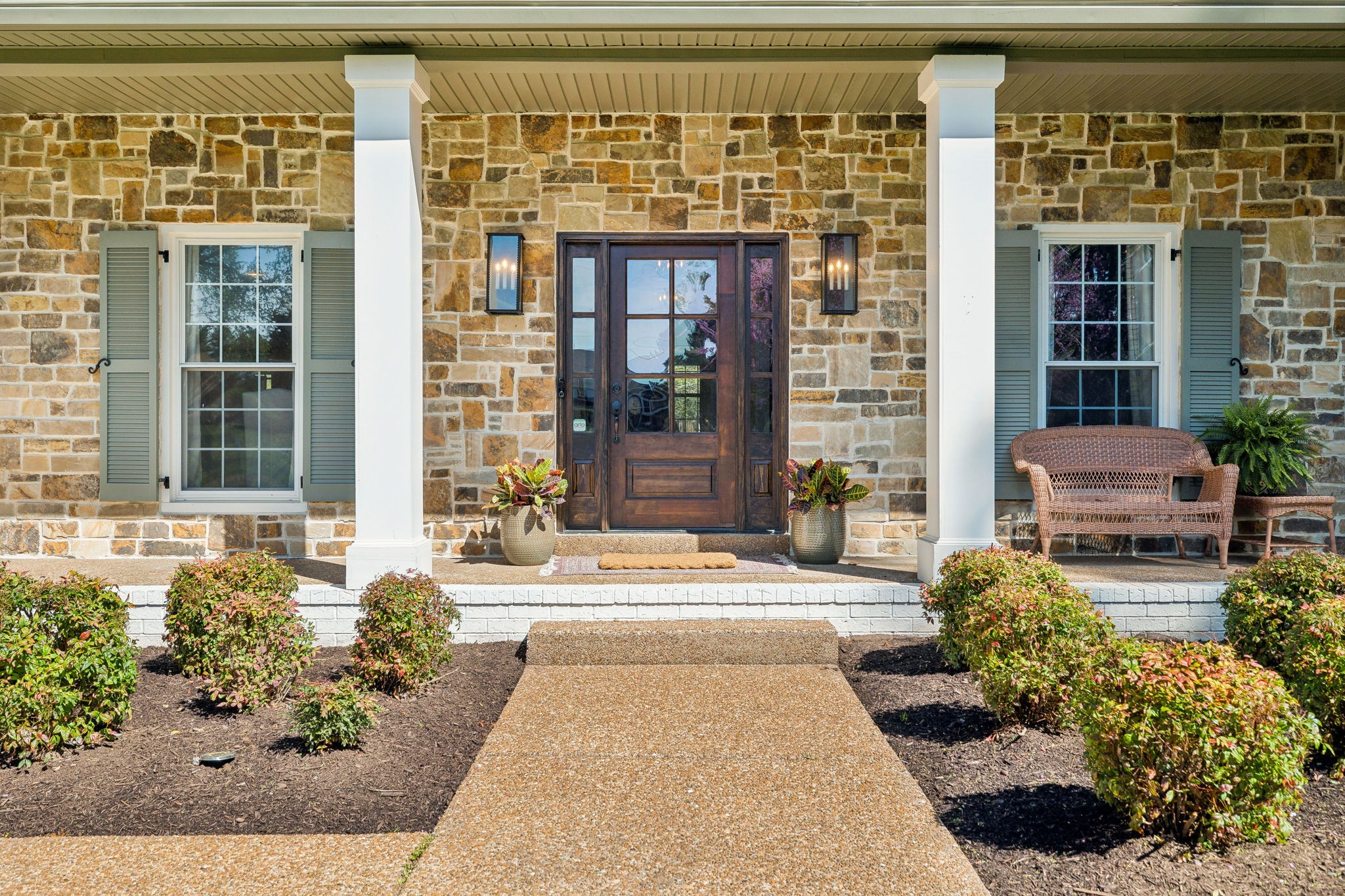 9240 Kingsboro Ct Property Photo 4