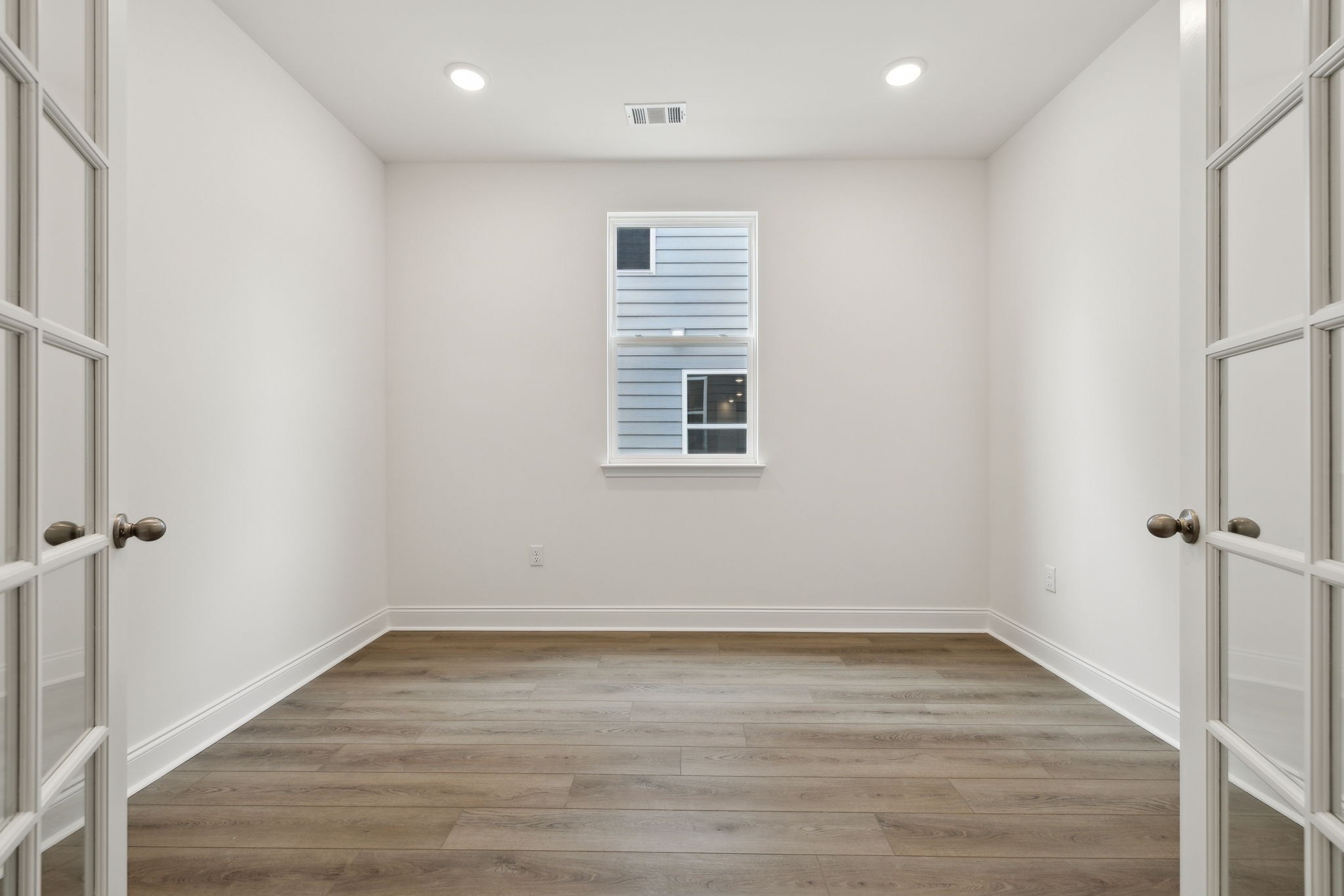 6822 Earlham Ct Property Photo 9