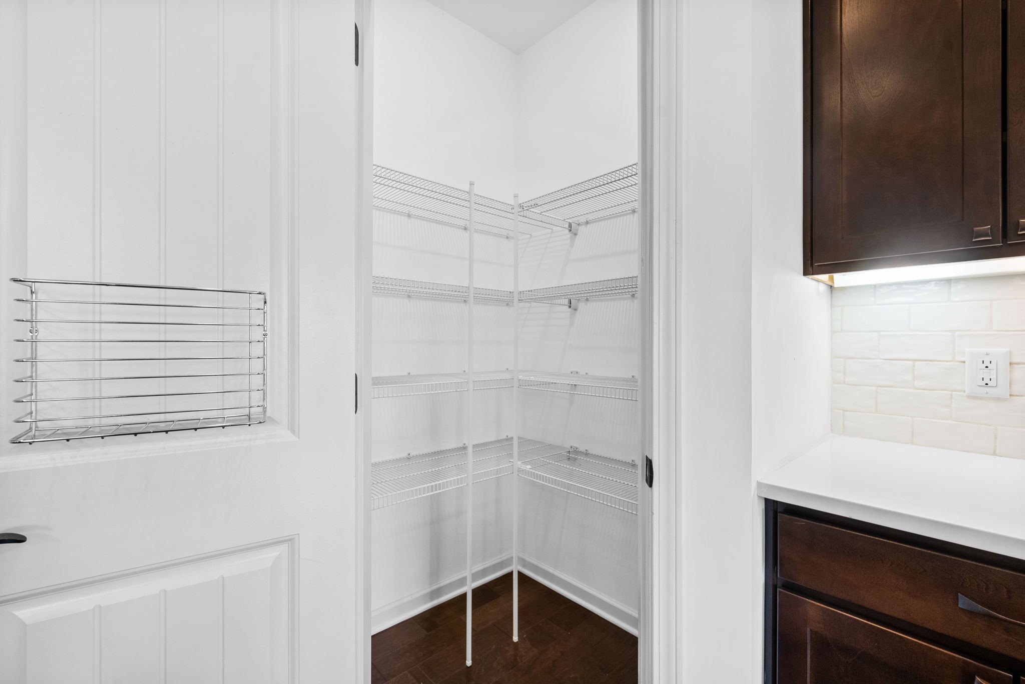 182 Dorchester Cir Property Photo 13