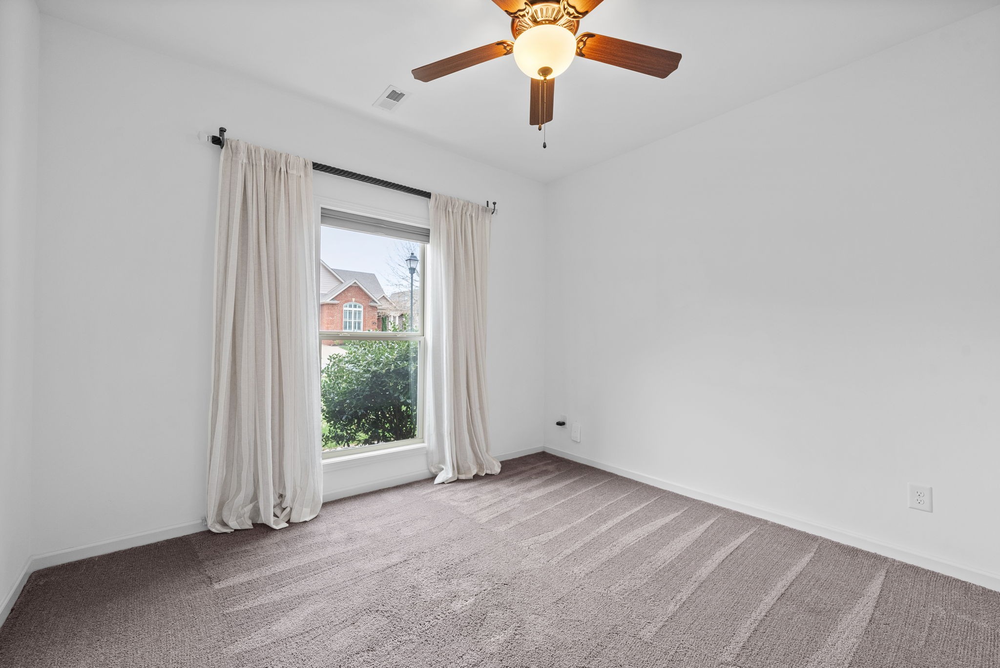 182 Dorchester Cir Property Photo 21