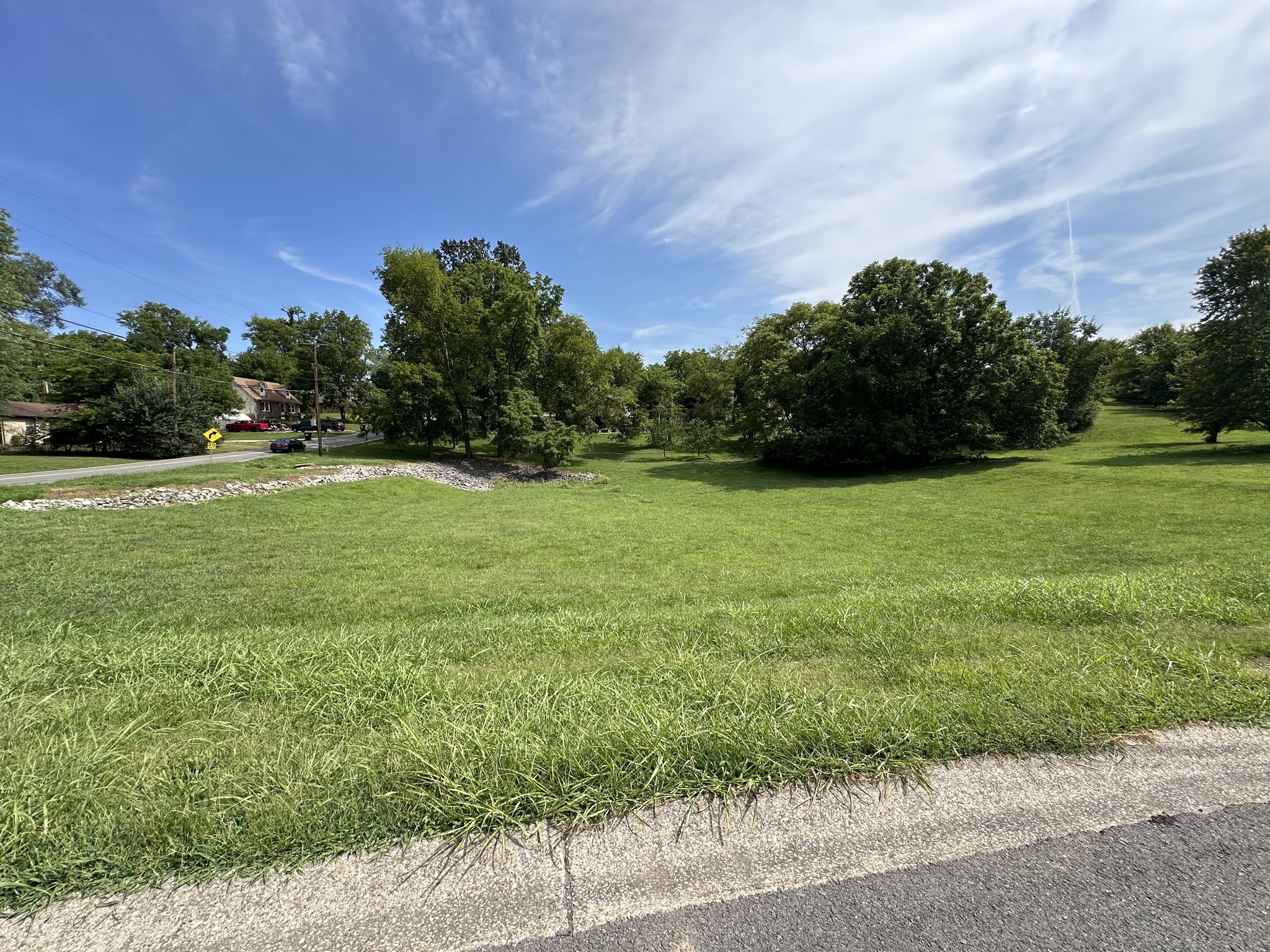 528 Pollard Rd Property Photo 3