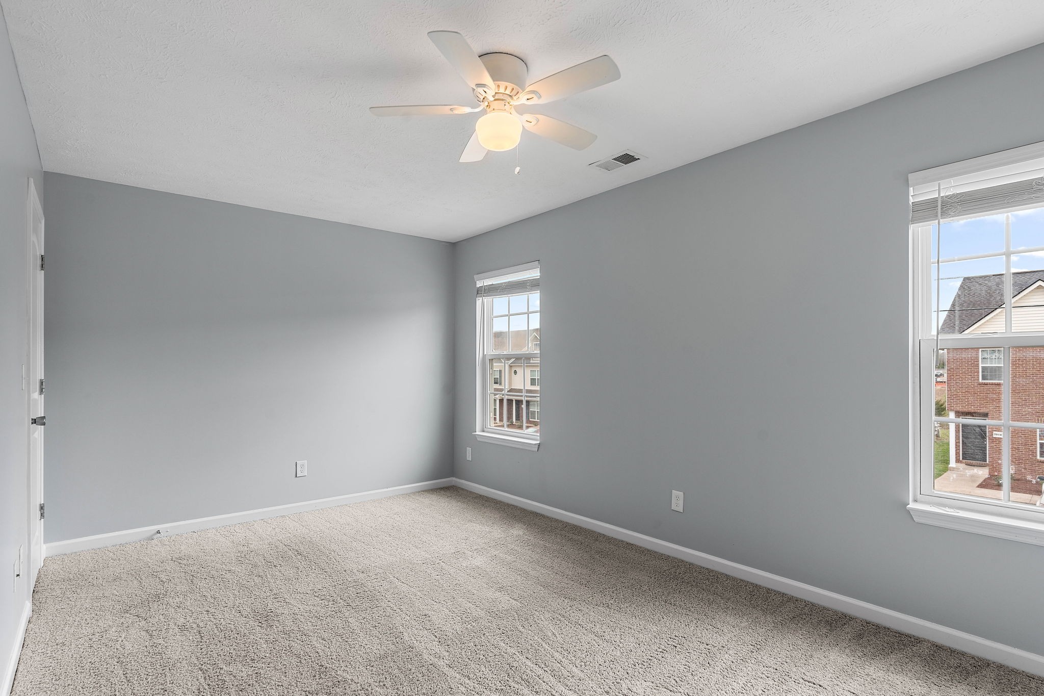 2015 George Buchanan Dr Property Photo 8