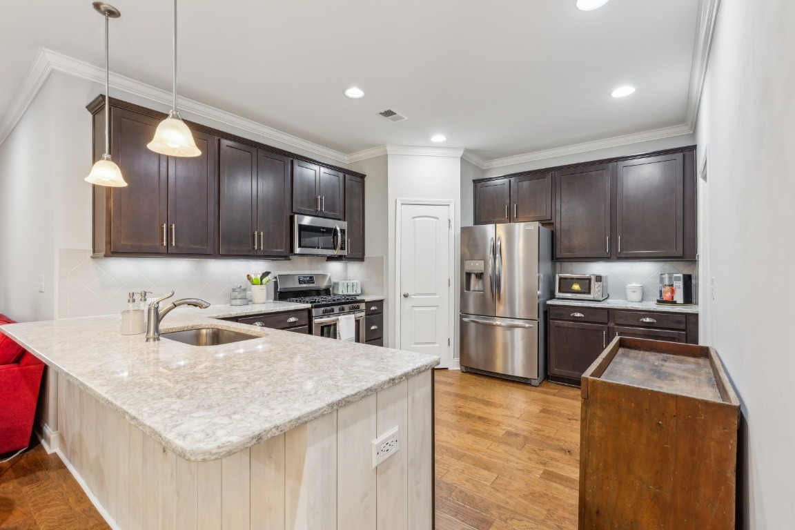 2064 Moultrie Cir Property Photo 8
