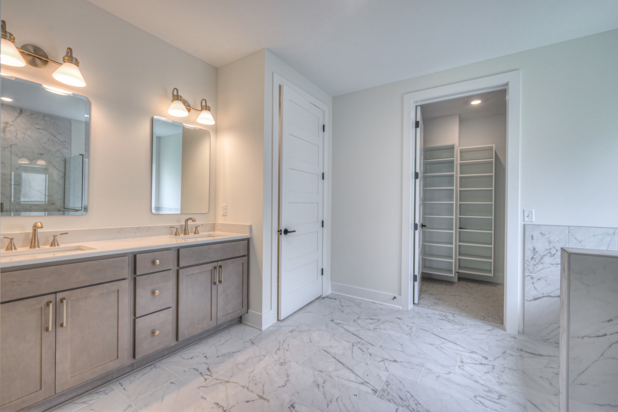 4025 Singing Creek Drive Property Photo 18