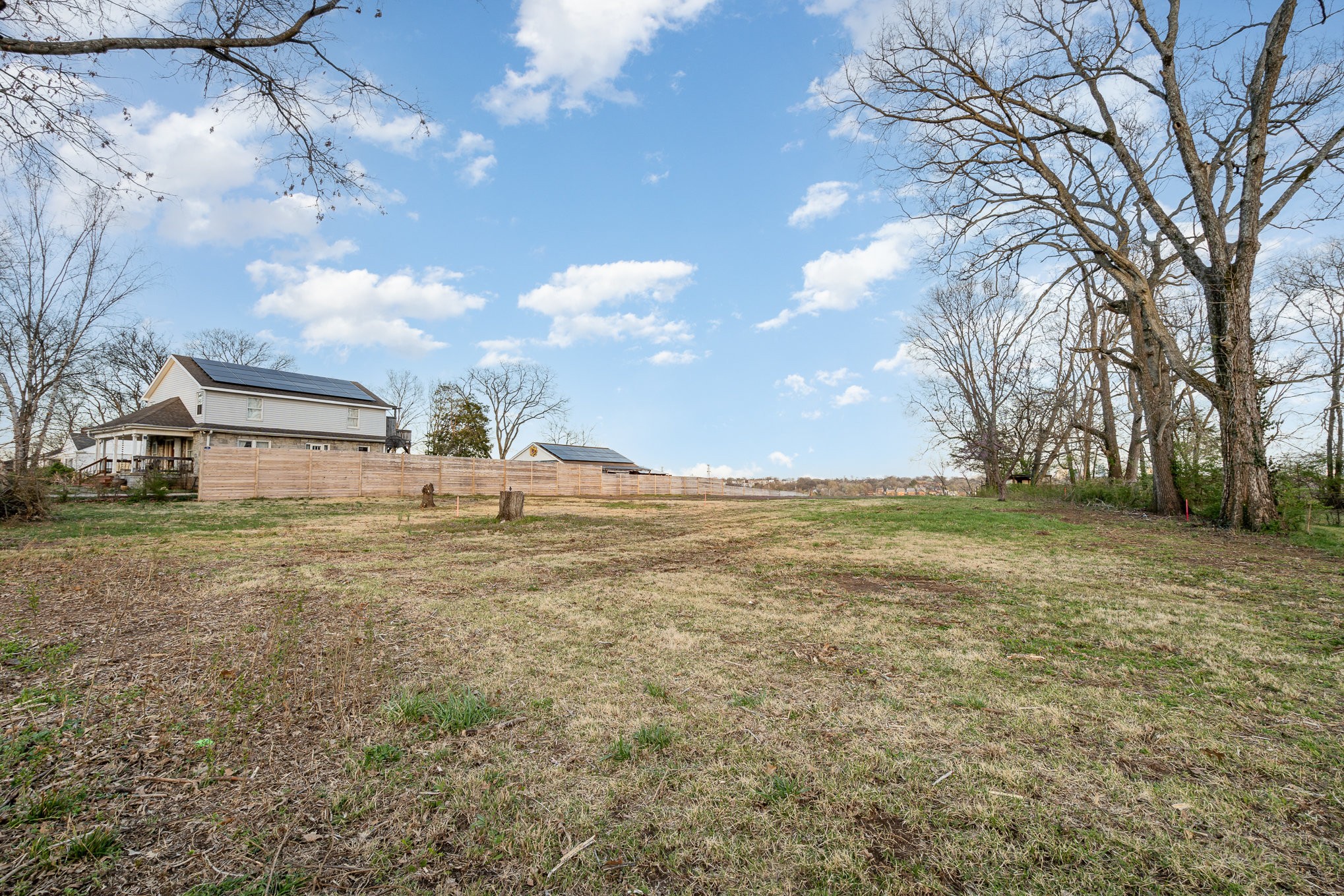 1714 River Dr Property Photo 3