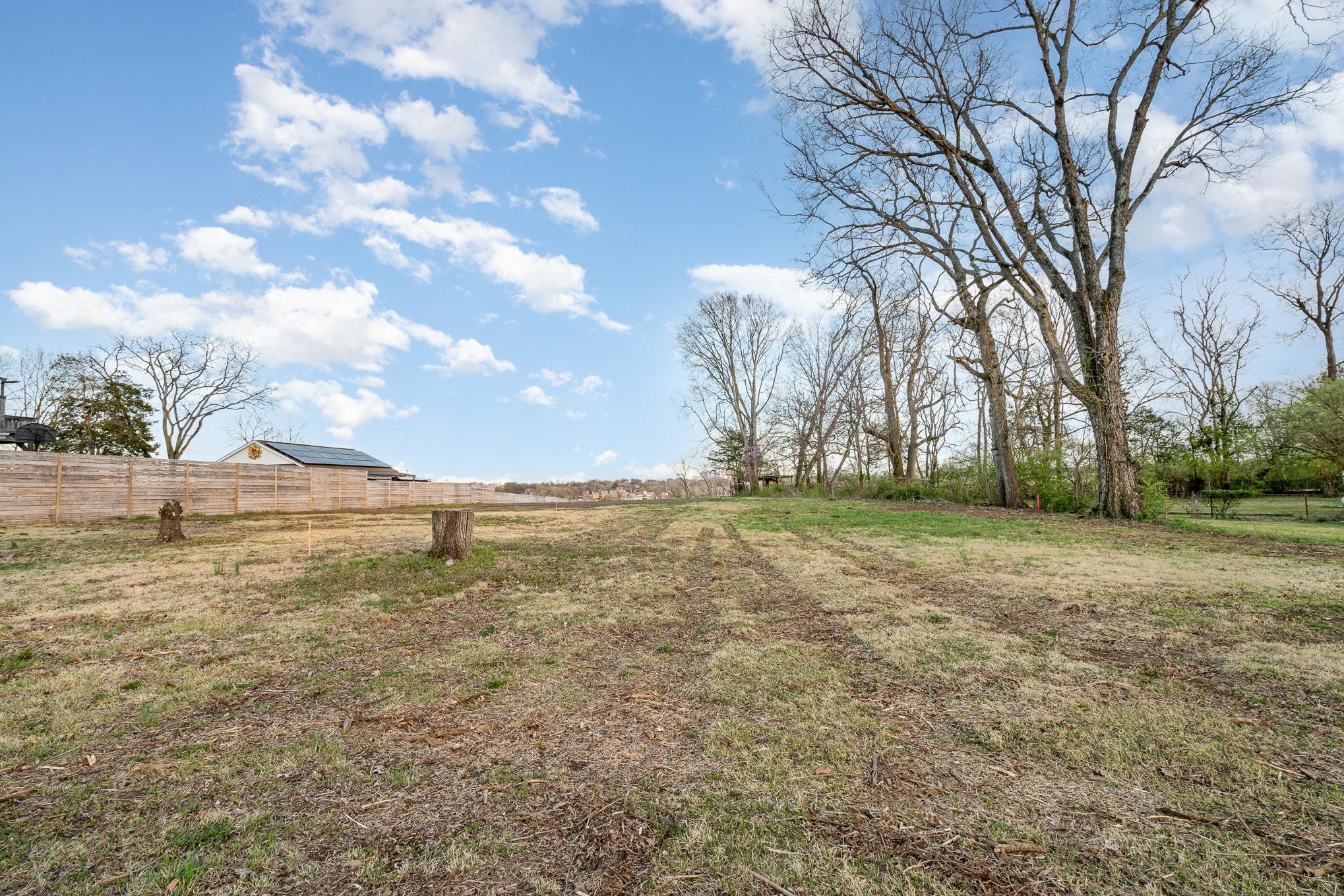 1714 River Dr Property Photo 4