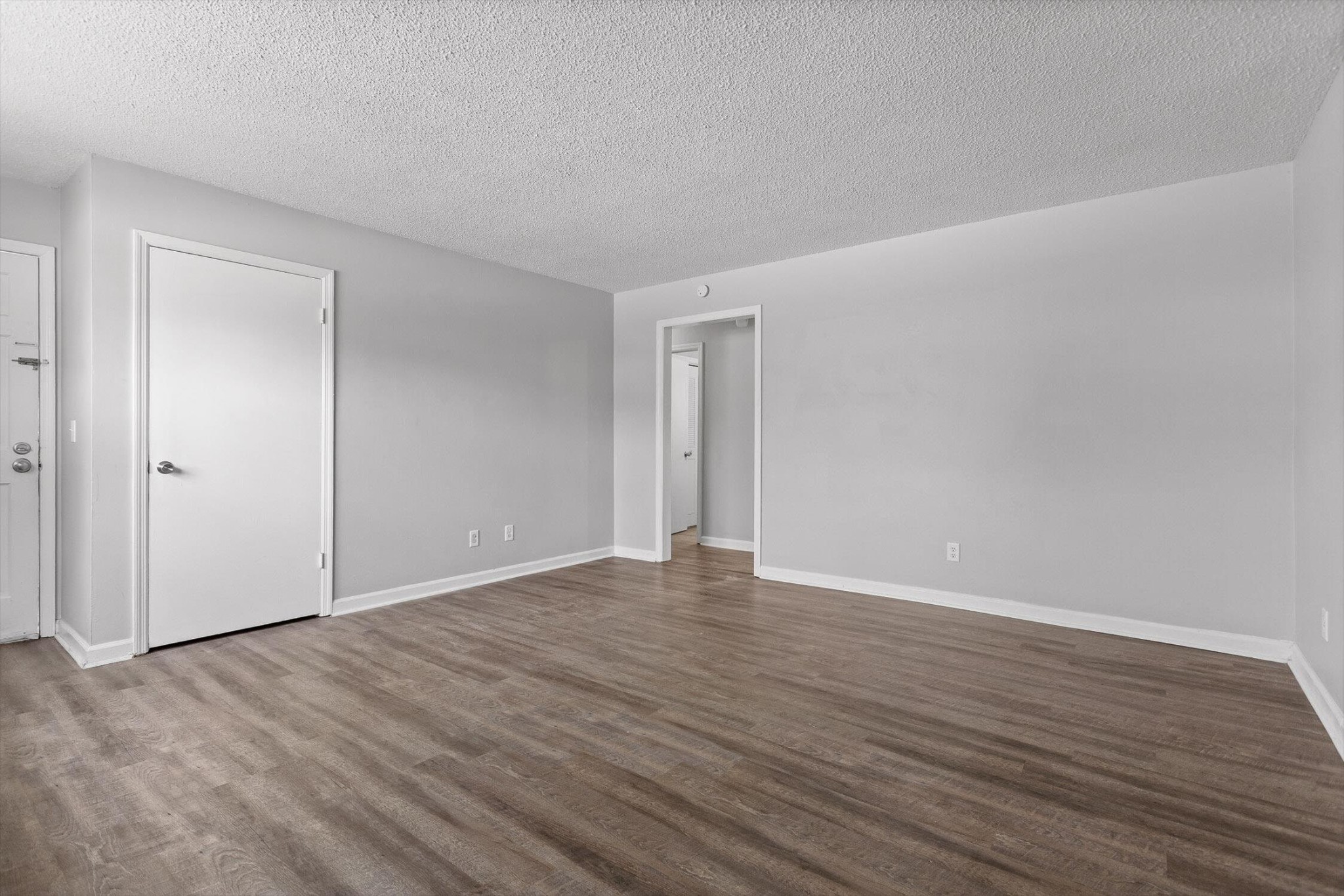 4706 Metro Park Lane Property Photo 7