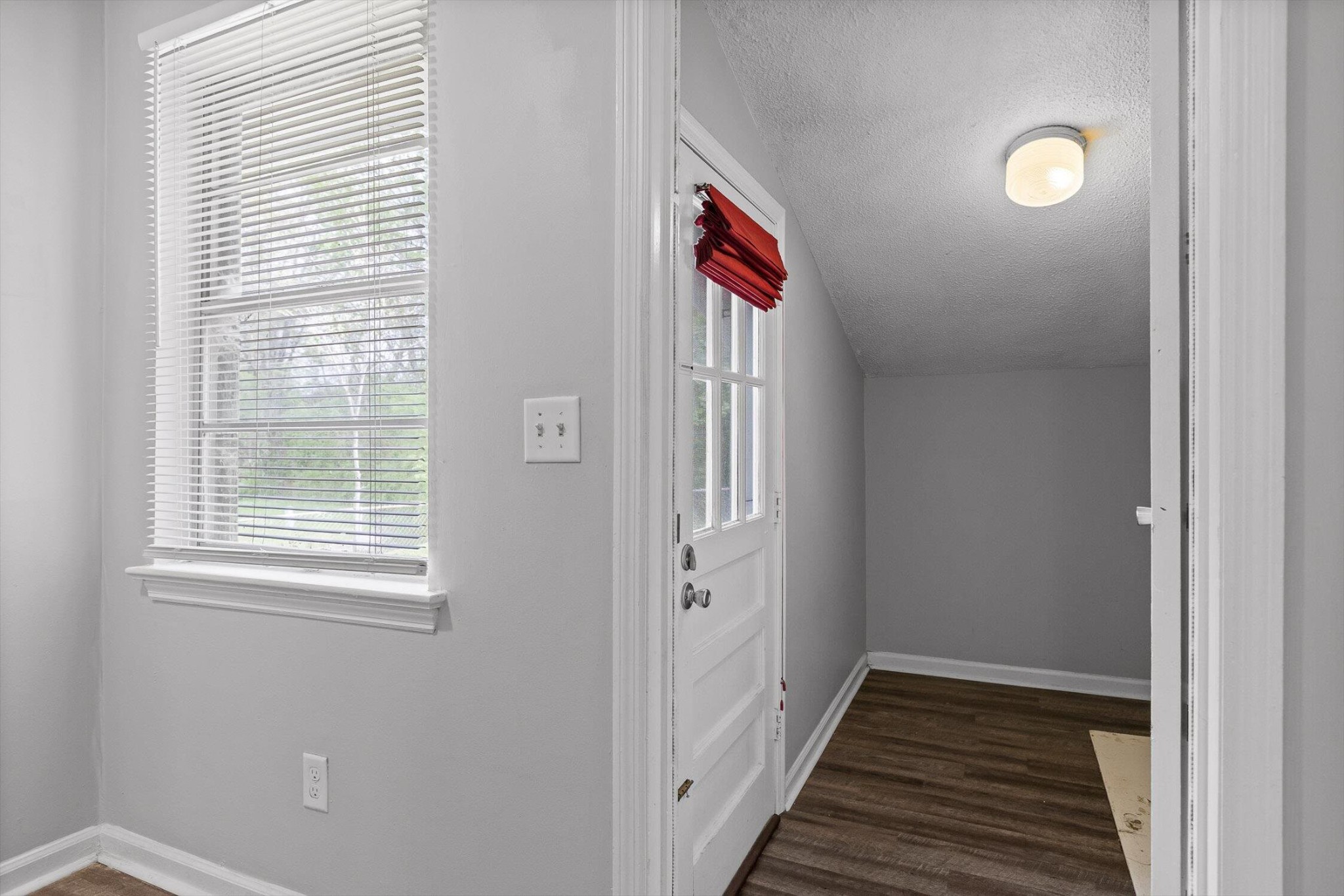 4706 Metro Park Lane Property Photo 13