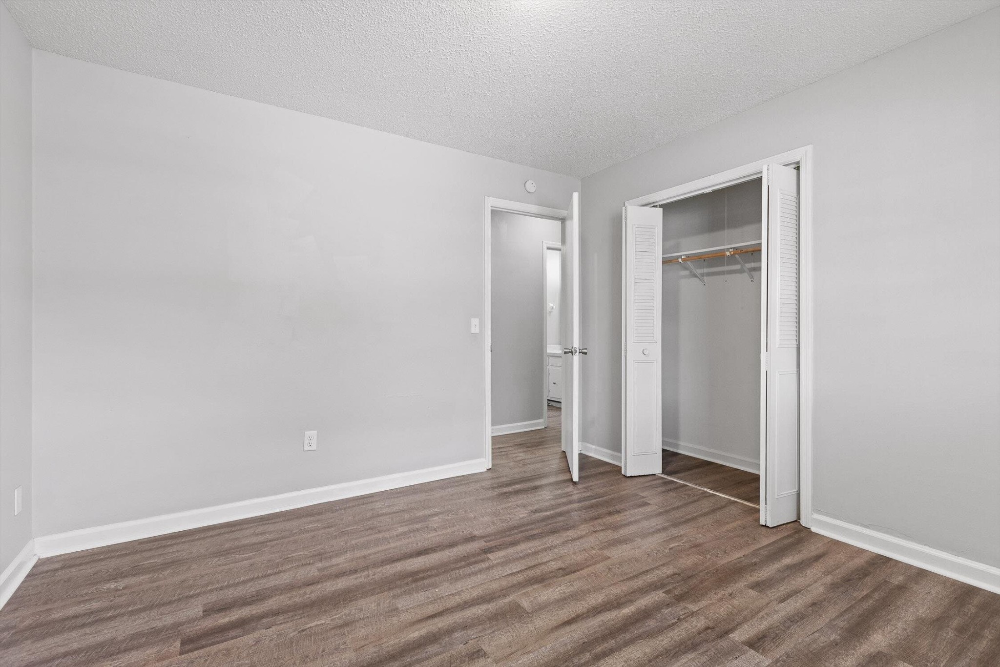 4706 Metro Park Lane Property Photo 15