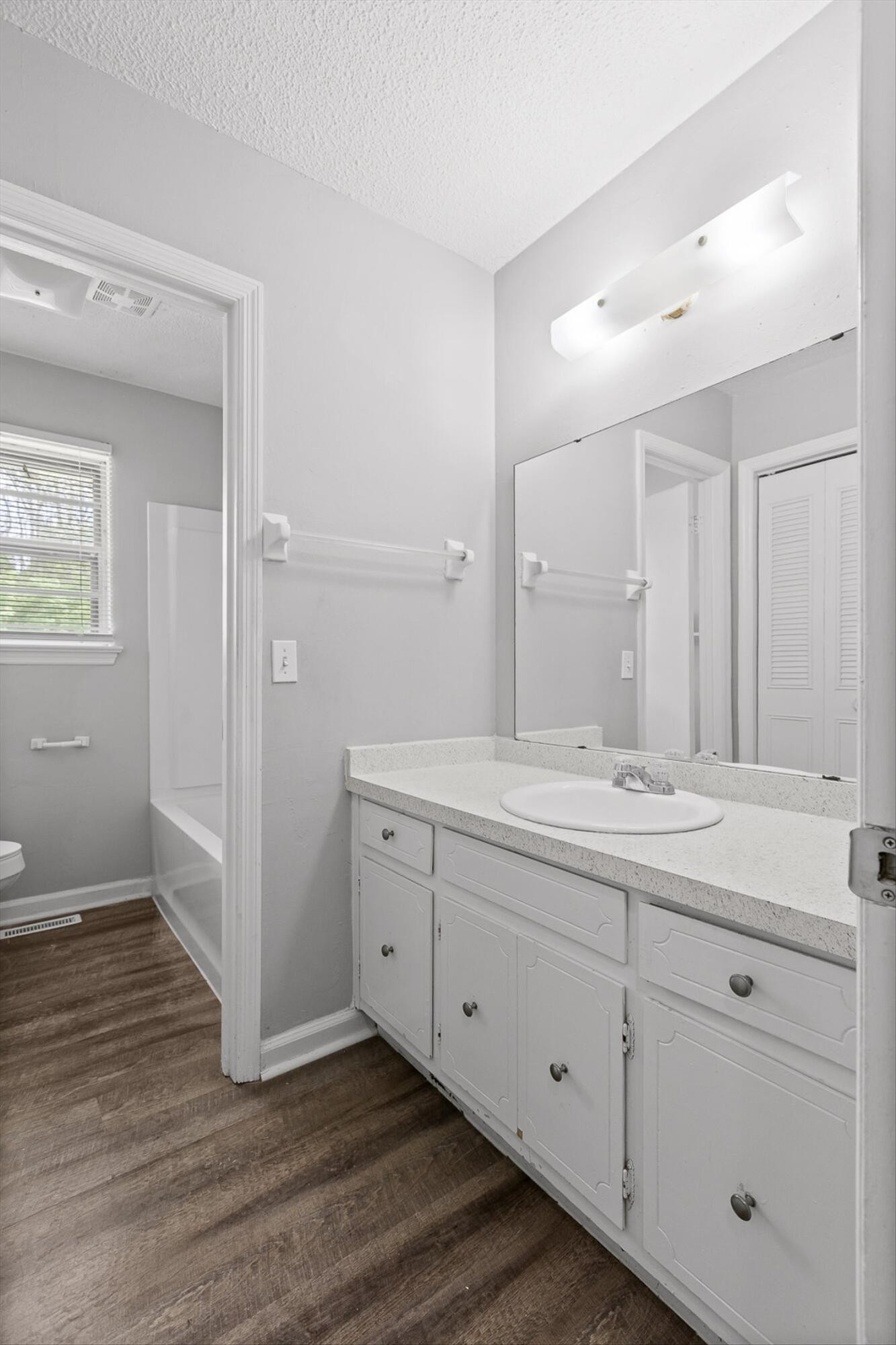 4706 Metro Park Lane Property Photo 16