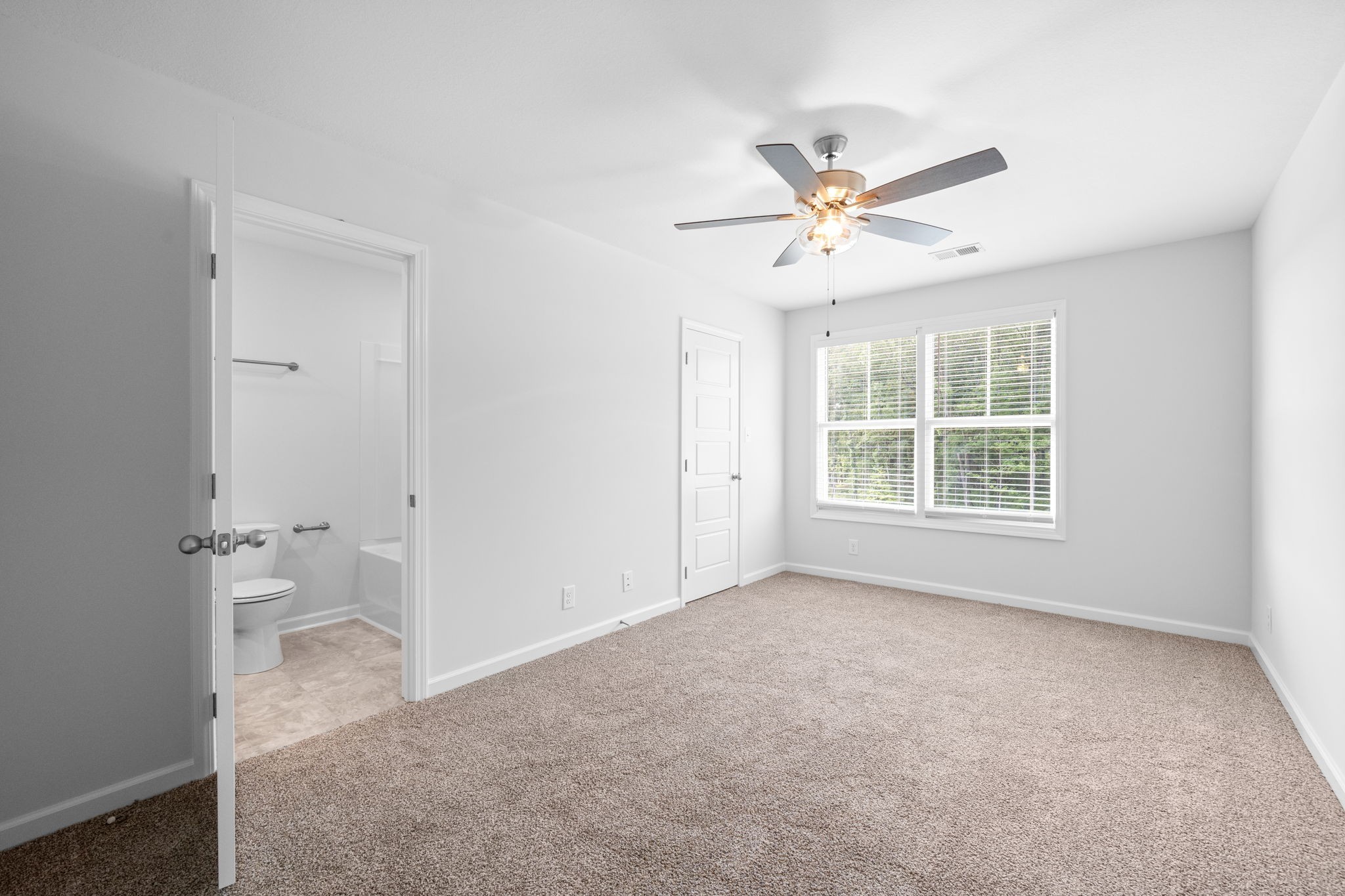 100 Quarry Point Drive Property Photo 15