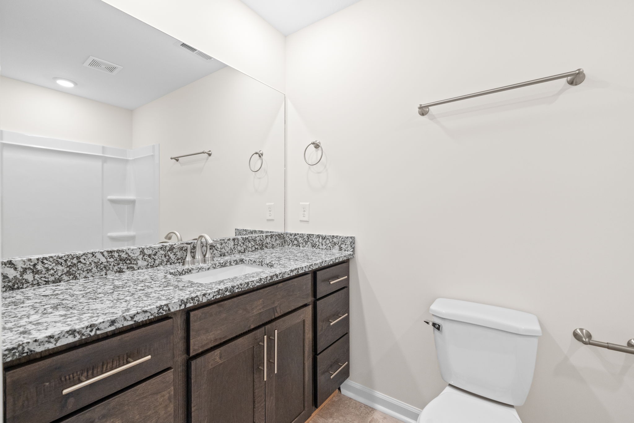 102 Quarry Point Drive Property Photo 17
