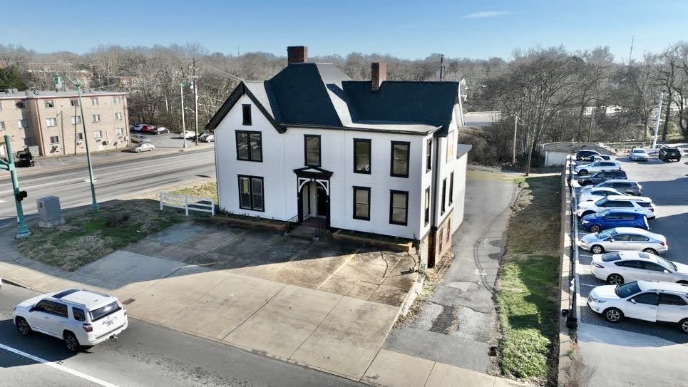 534 Madison St Property Photo