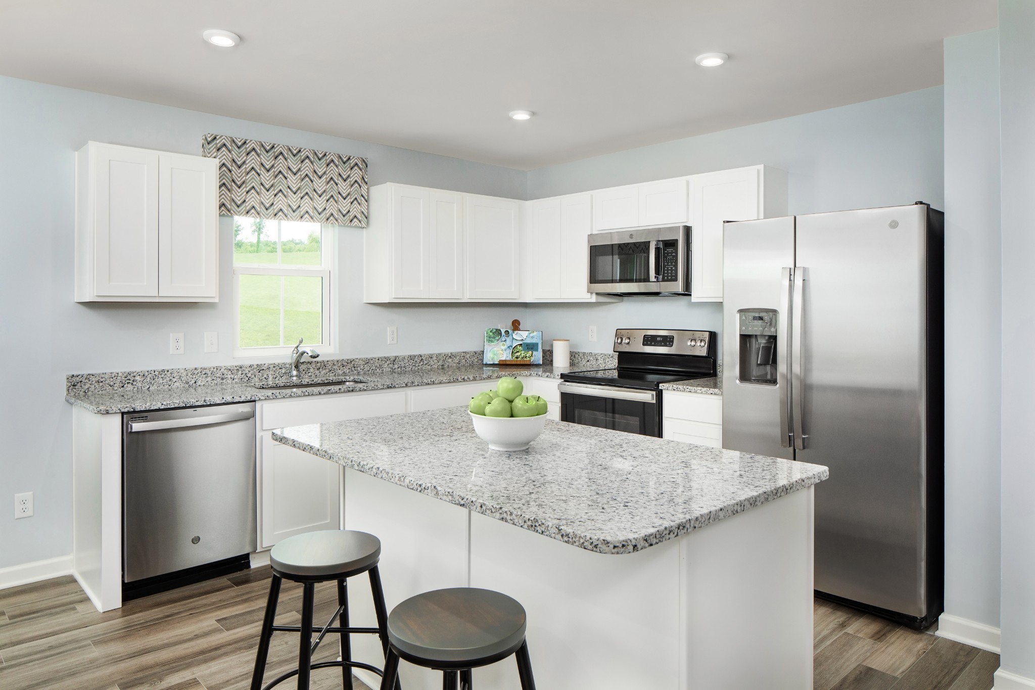 659 Woodall Ridge Drive Property Photo 8