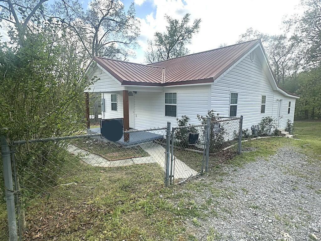 206 Glenn Street Property Photo