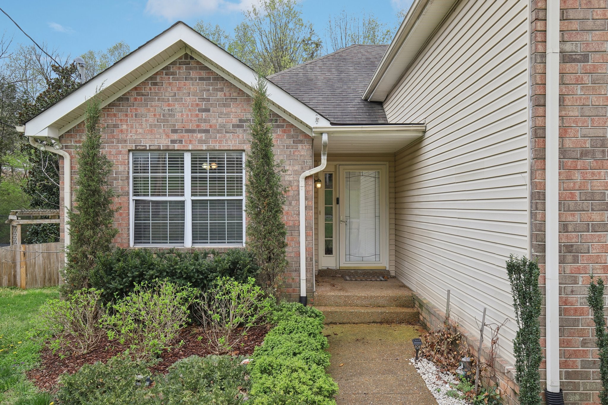 765 Dover Glen Dr Property Photo 4